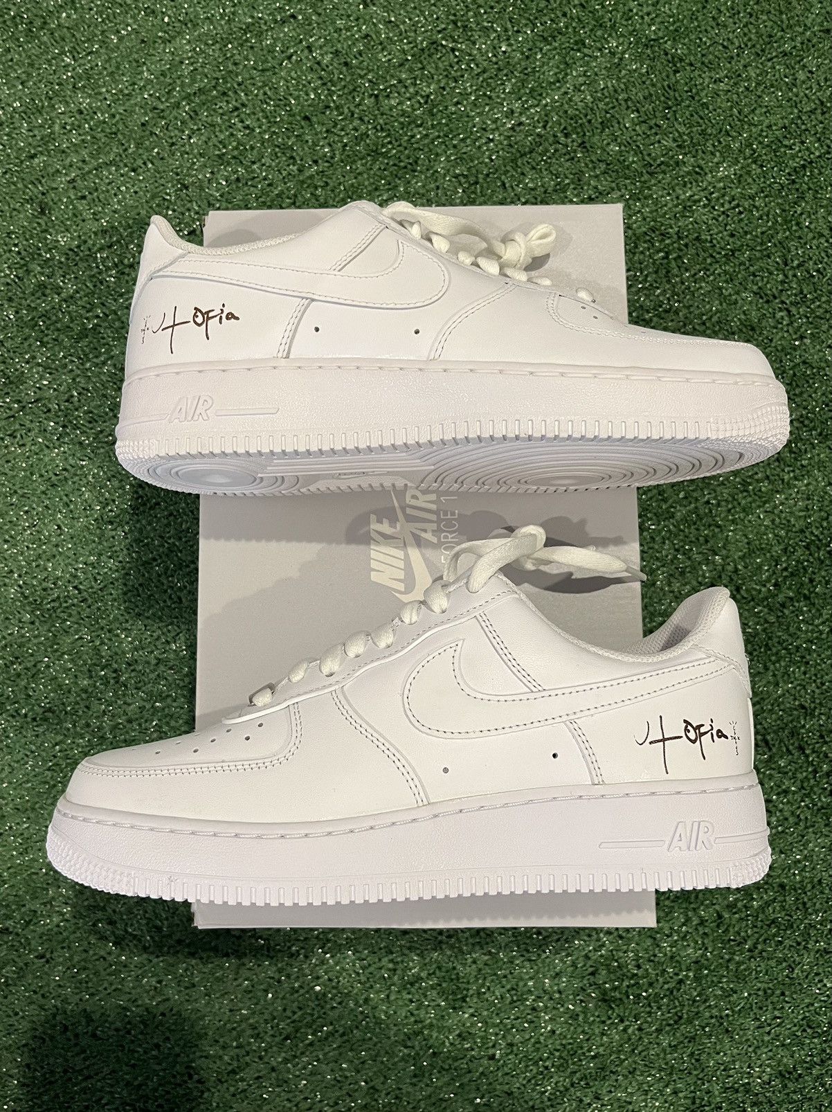 image of Ds Nike Af1 X Travis Scott Utopia Size 8.5 Shoes in White, Men's