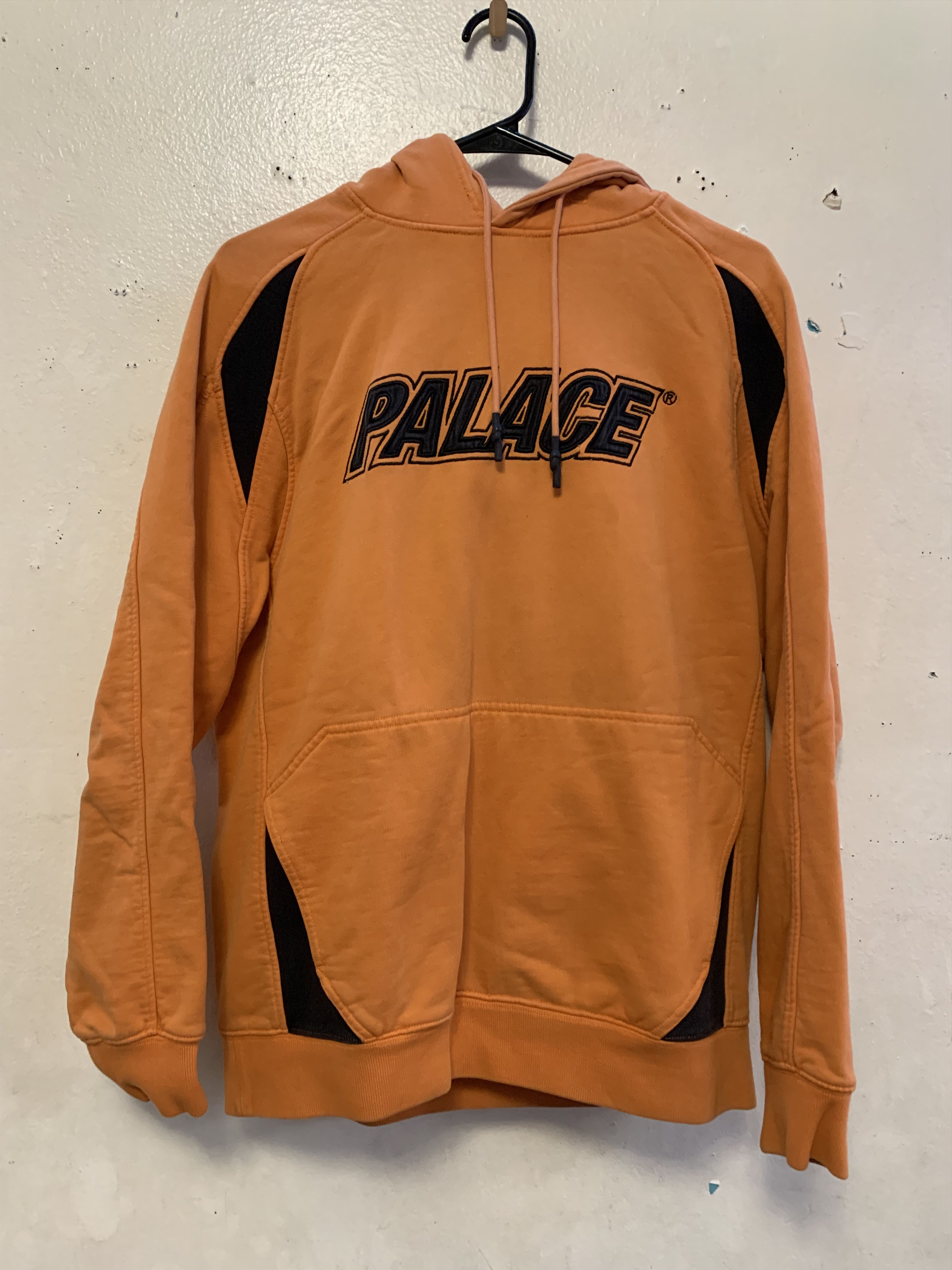 Palace PALACE Hoodie ⊛ ORANGE/BLACK ⊛ Gently Worn/Flawed Size US M / EU 48-50 / 2 - 14 Thumbnail