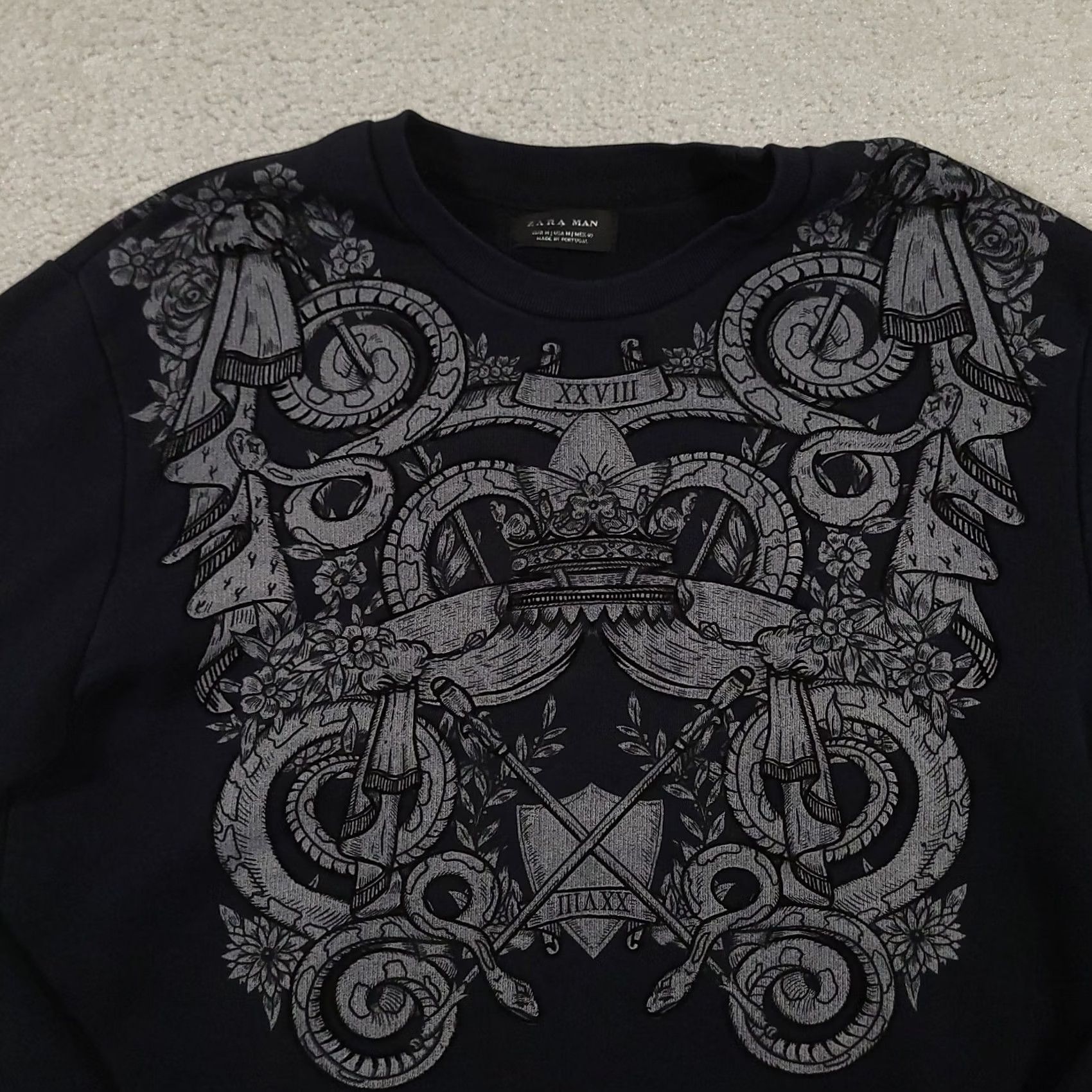 Zara Zara Man Black & Gray Snakes Sweater Size Medium Size US M / EU 48-50 / 2 - 3 Thumbnail