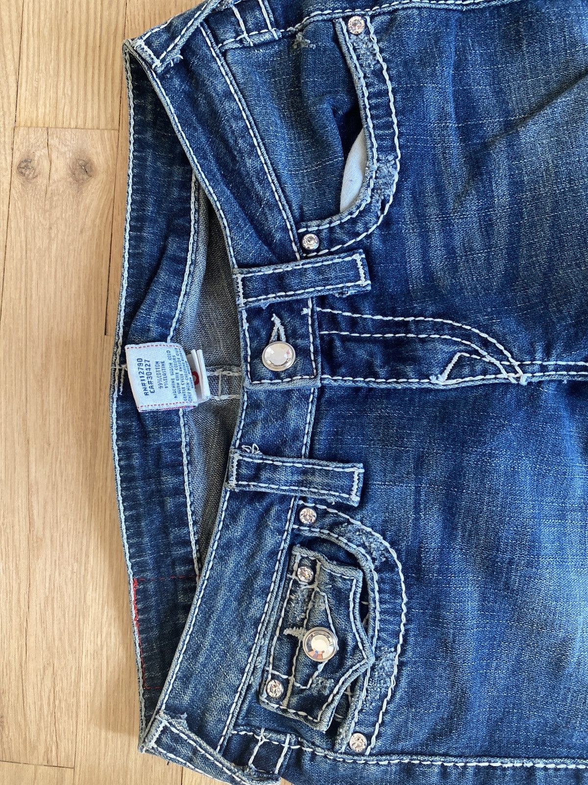 True Religion True Religion Flared Jeans Size 28" / US 6 / IT 42 - 2 Thumbnail