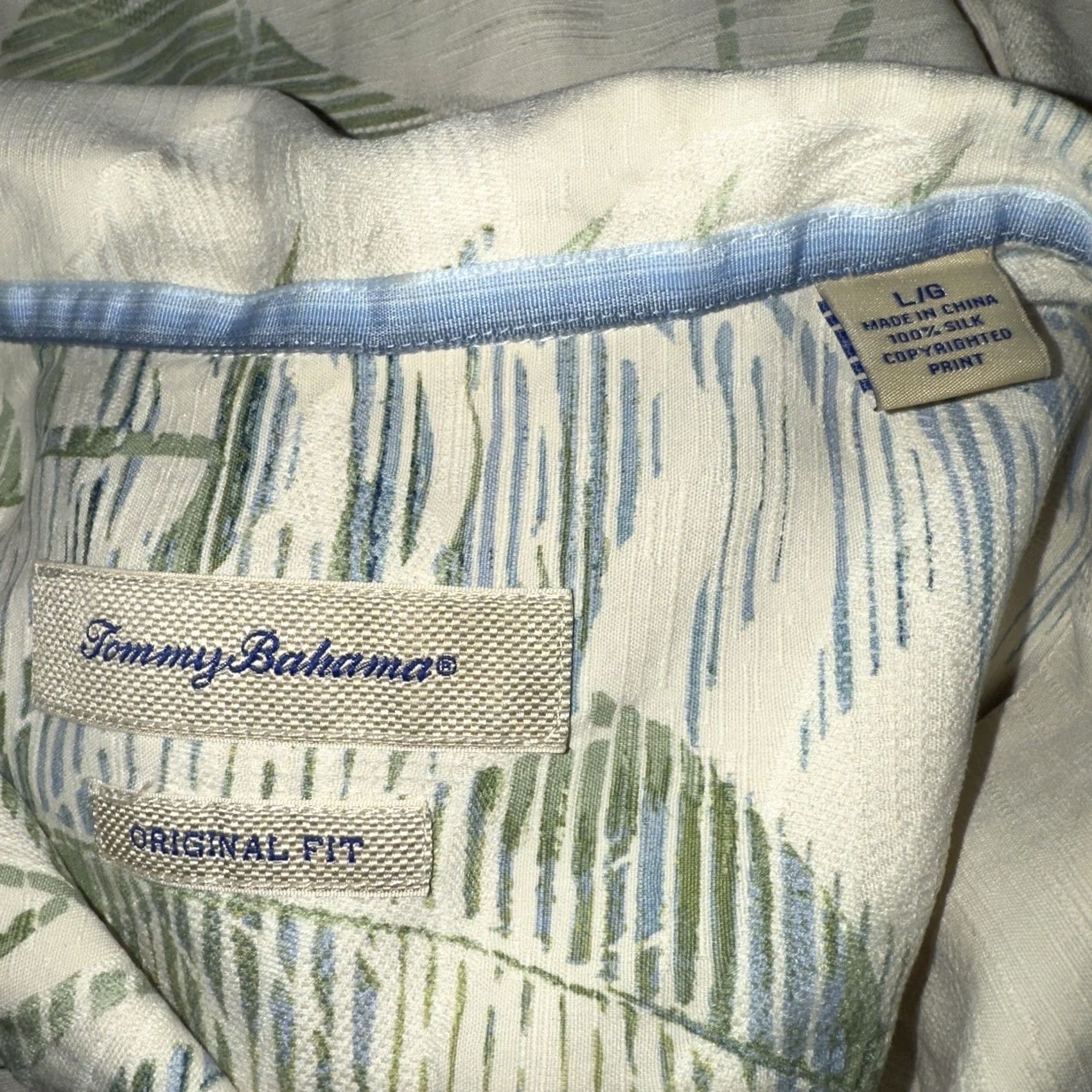 Tommy Bahama Tommy Bahama Hawaiian Shirt Mens Size L Original Fit 100% Silk Size US L / EU 52-54 / 3 - 4 Thumbnail