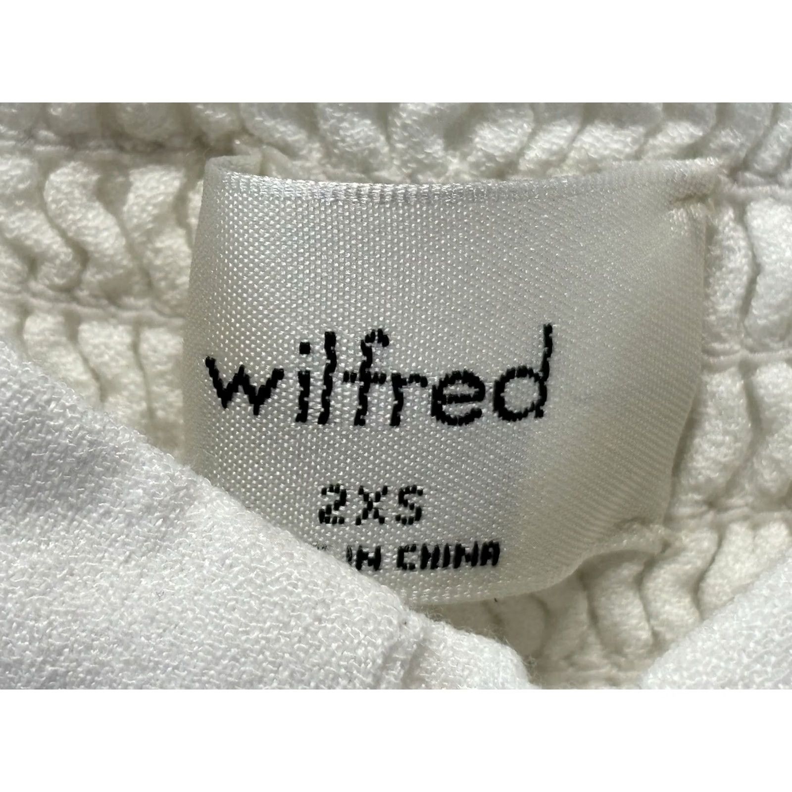 Aritzia WILFRED Novella White Puff Sleeve Top XXS ARITZIA Sweetheart Crop Smocked Back Womens Size XXS / US 00 / IT 34 - 4 Thumbnail