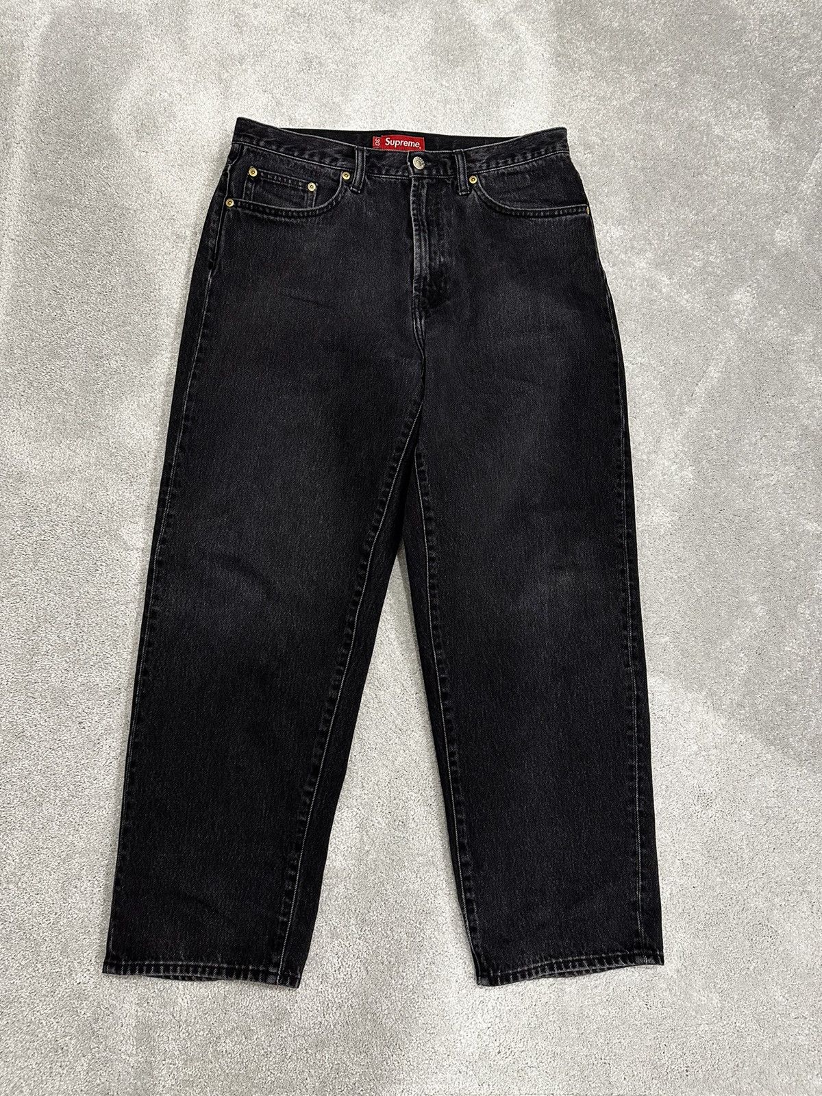 Supreme Supreme FW22 baggy jeans | Grailed