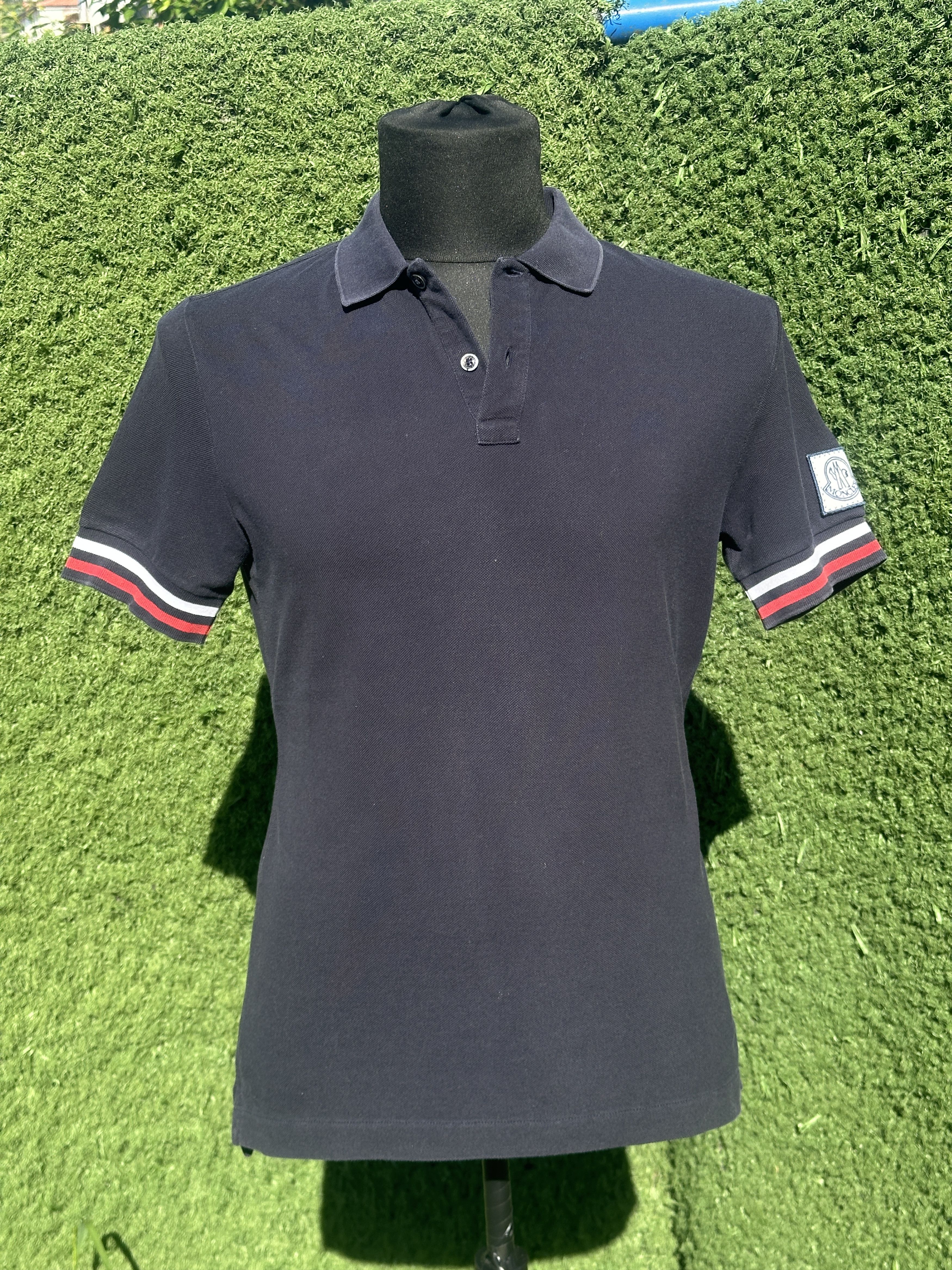 Moncler Moncler Gamme Bleu Blouse Casual Short Sleeve Tee Size M Size US M / EU 48-50 / 2 - 5 Thumbnail