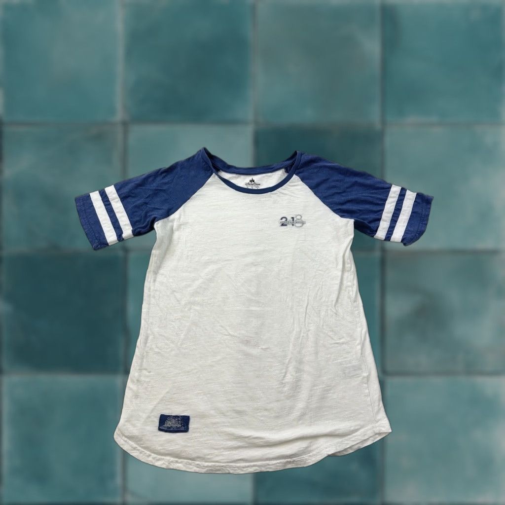 Disney Disney Parks Shirt Womens M White Short Sleeve 2018 Disneyland Resort Mickey Mouse Crew Neck Disney Size M / US 6-8 / IT 42-44 - 1 Thumbnail