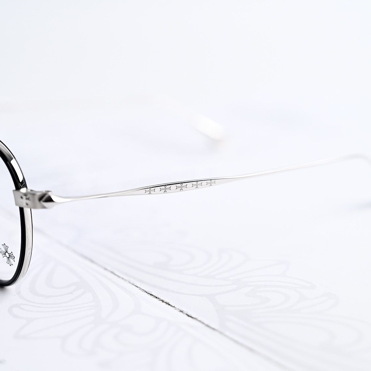 Chrome Hearts CHROME HEARTS BONE PRONE IV GLASSES Size ONE SIZE - 4 Thumbnail