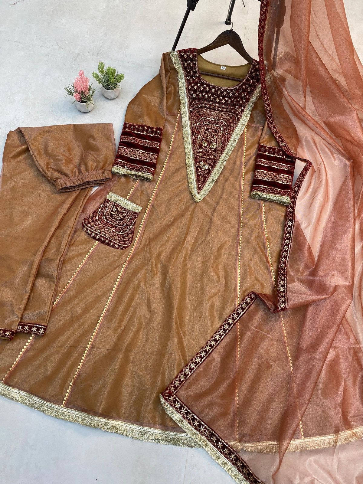 Vintage NEW DESIGNER STYLE FLAILED KALI SUIT PANT WITH DUPATTA Size ONE SIZE - 11 Thumbnail