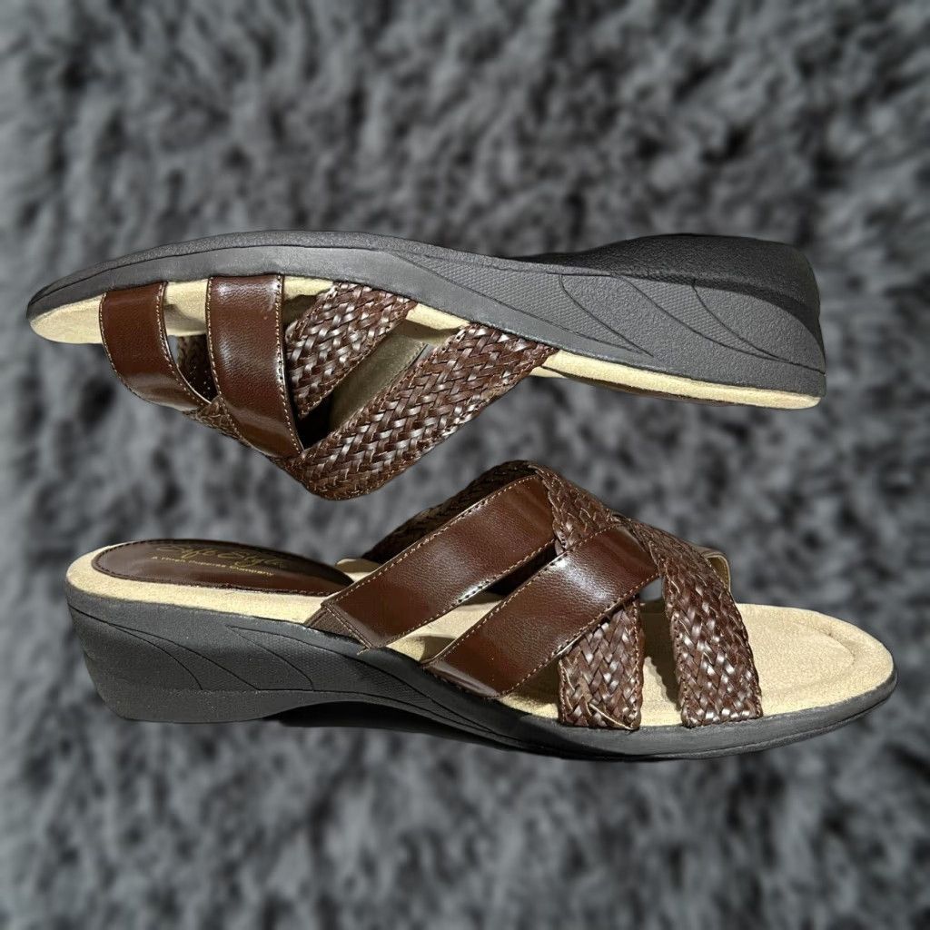 Hush Puppies Hush Puppies Sandals Womens 9.5 Strappy Slides Slip On Comfort Y2K Brown Open Toe M US 9.5 Women Casual Size US 8 / IT 38 - 1 Thumbnail