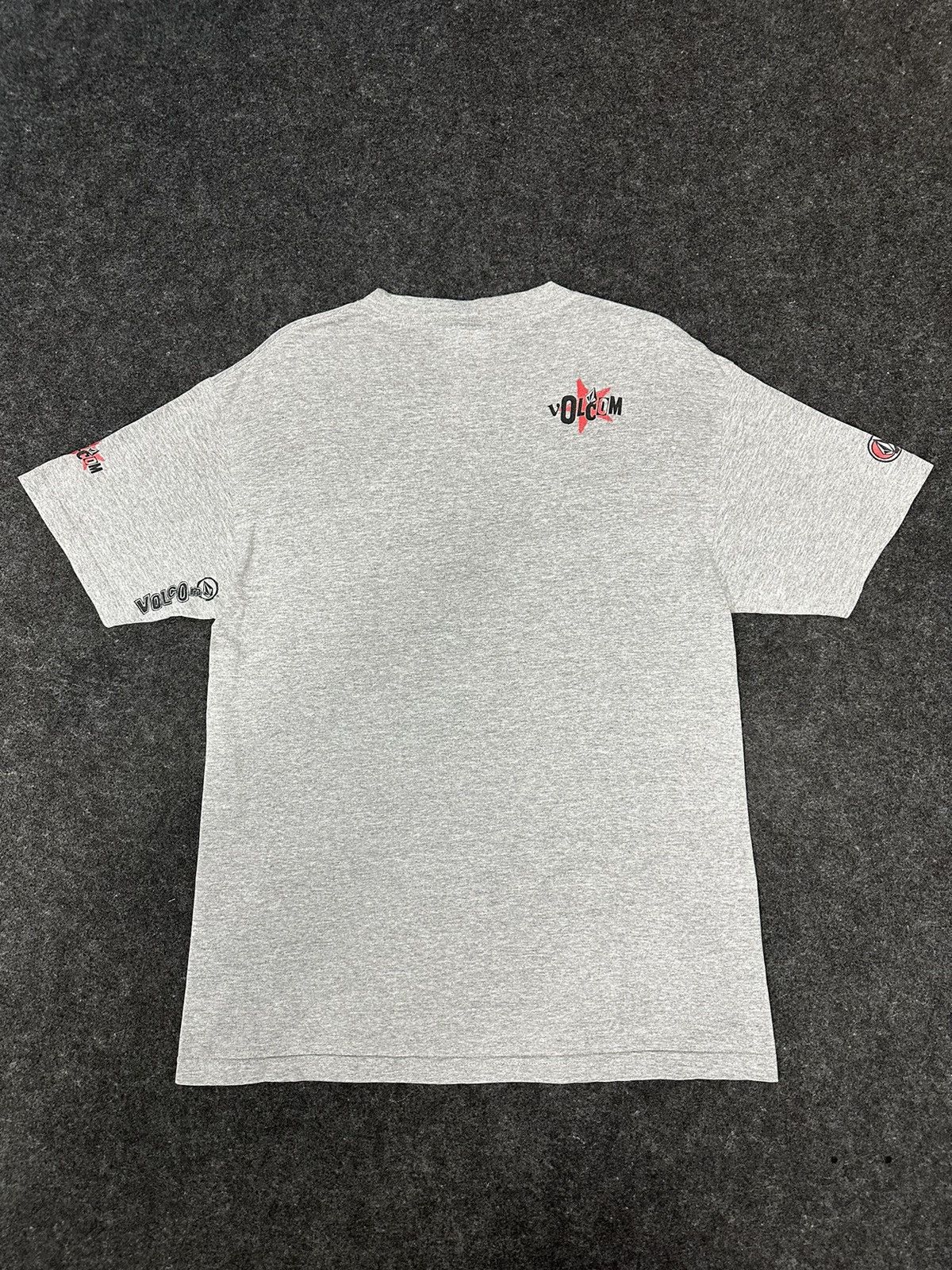 Volcom Volcom Center Vintage Made In Usa Tshirt A479 Size US L / EU 52-54 / 3 - 7 Thumbnail