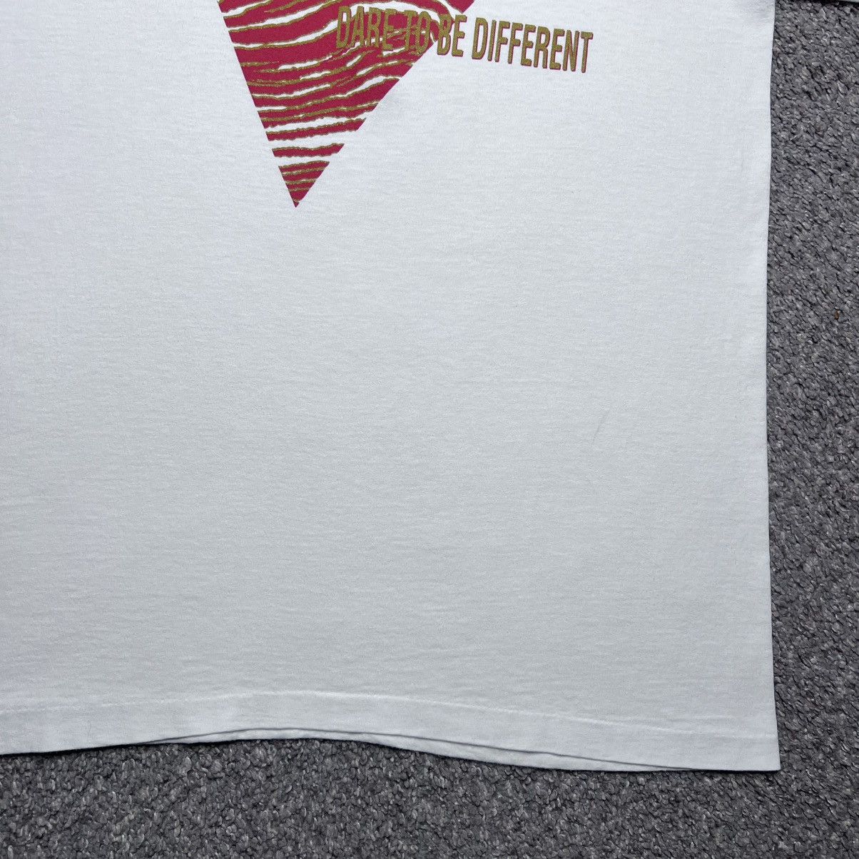 Zubaz Vintage 1990s NFL San Francisco 49ers Zubaz Stripes T-Shirt Size US L / EU 52-54 / 3 - 6 Thumbnail