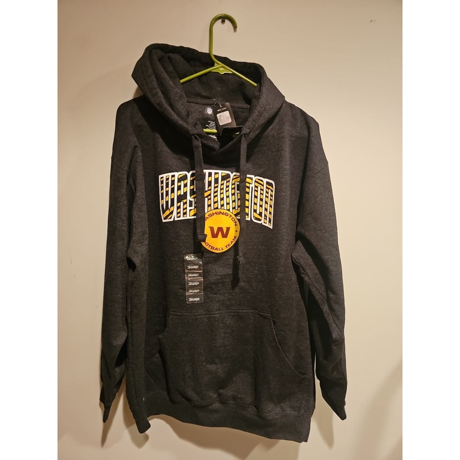 Zubaz Zubaz NFL Women's Washington Football Team Hoodie XL NWT Size US XL / EU 56 / 4 - 1 Thumbnail