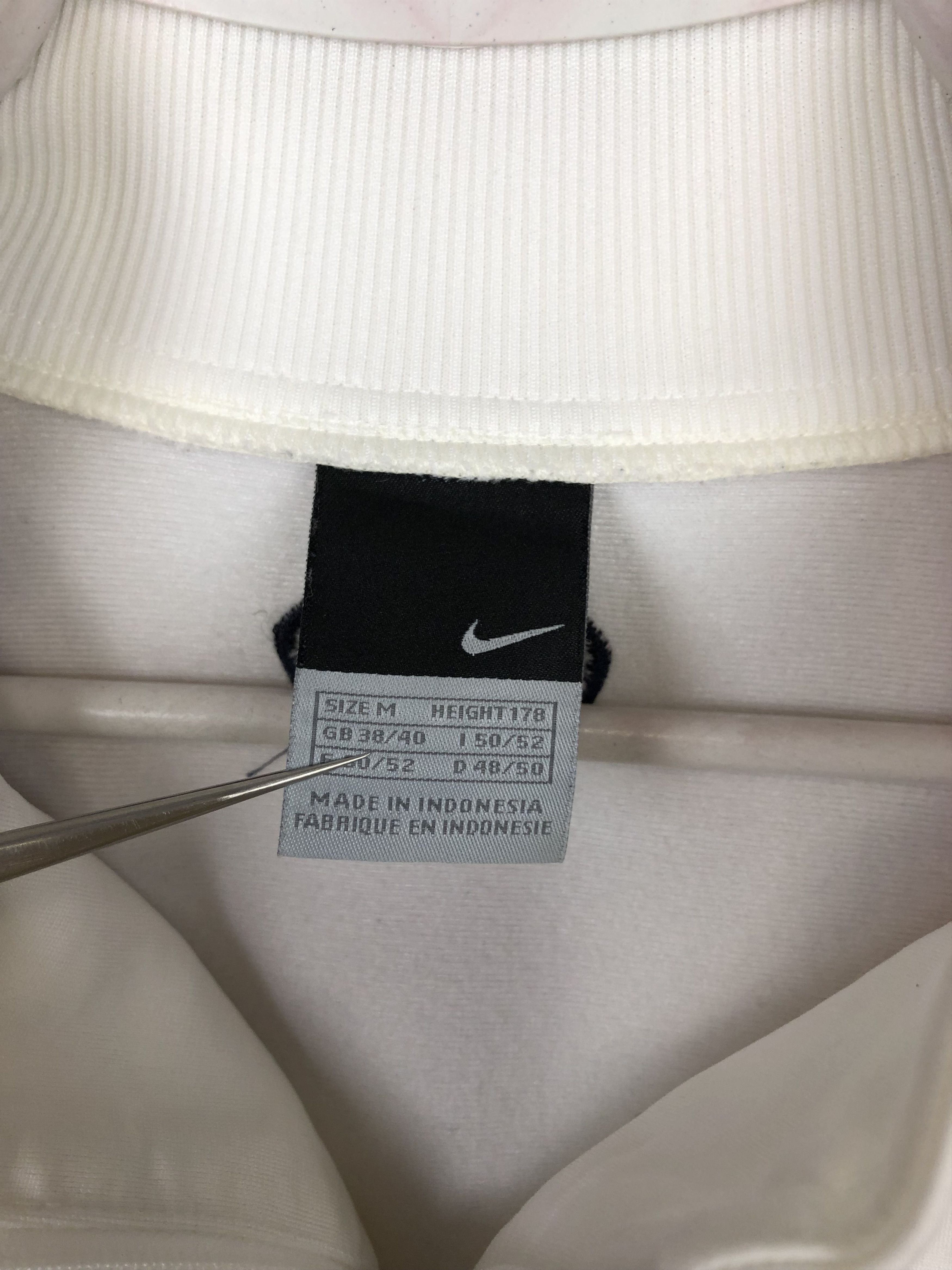 Nike Vintage Nike Valencia Football Jacket Soccer White Track Size US M / EU 48-50 / 2 - 6 Thumbnail