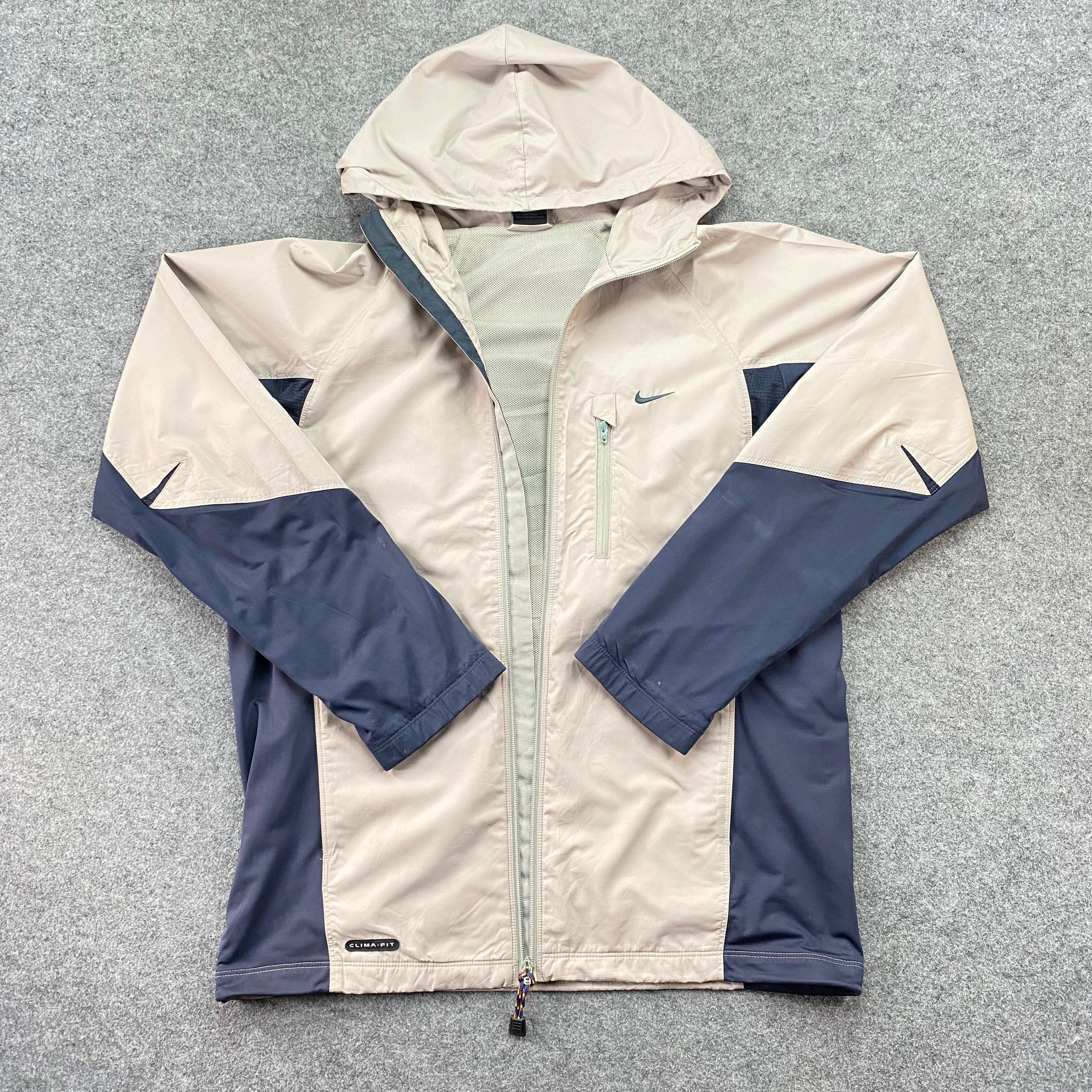 Nike Vintage Nike Sport Windbreaker Hoodies Jacket Size US L / EU 52-54 / 3 - 1 Thumbnail