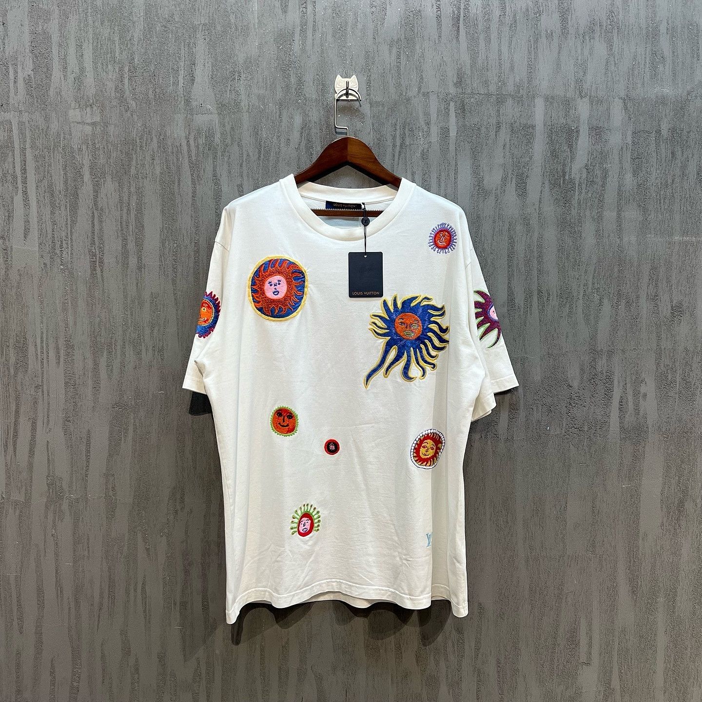 Louis Vuitton Louis Vuitton x Yayoi Kusama Embroidered T-Shirt Size XXL Size US XXL / EU 58 / 5 - 1 Thumbnail
