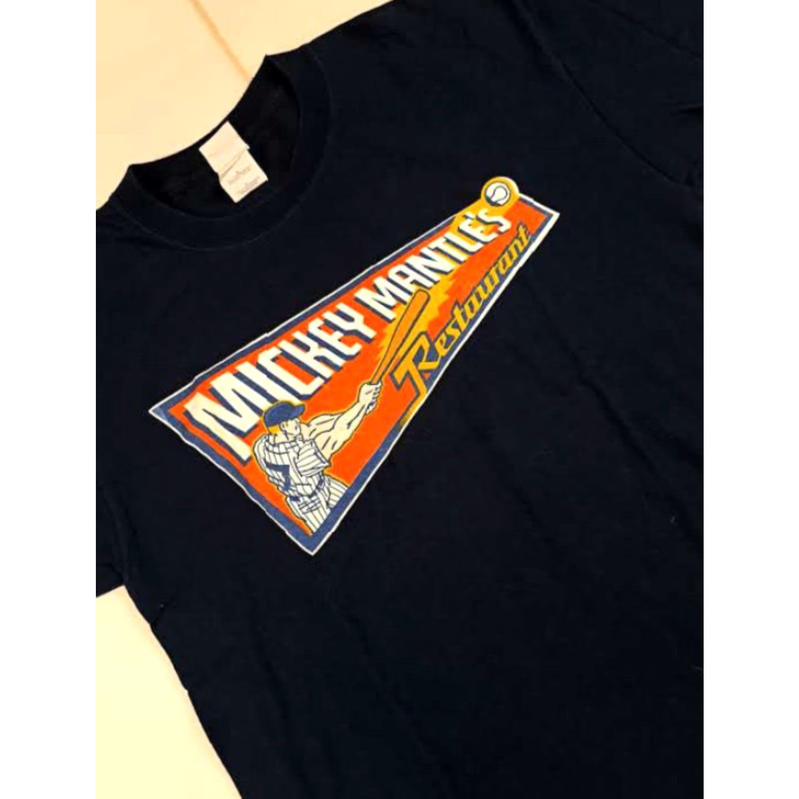 Gildan VINTAGE NY Yankees Mickey Mantle's Restaurant T-Shirt Blue L Gildan Men Short Sleeve 27in long 22in pit to pit Size US L / EU 52-54 / 3 - 2 Thumbnail