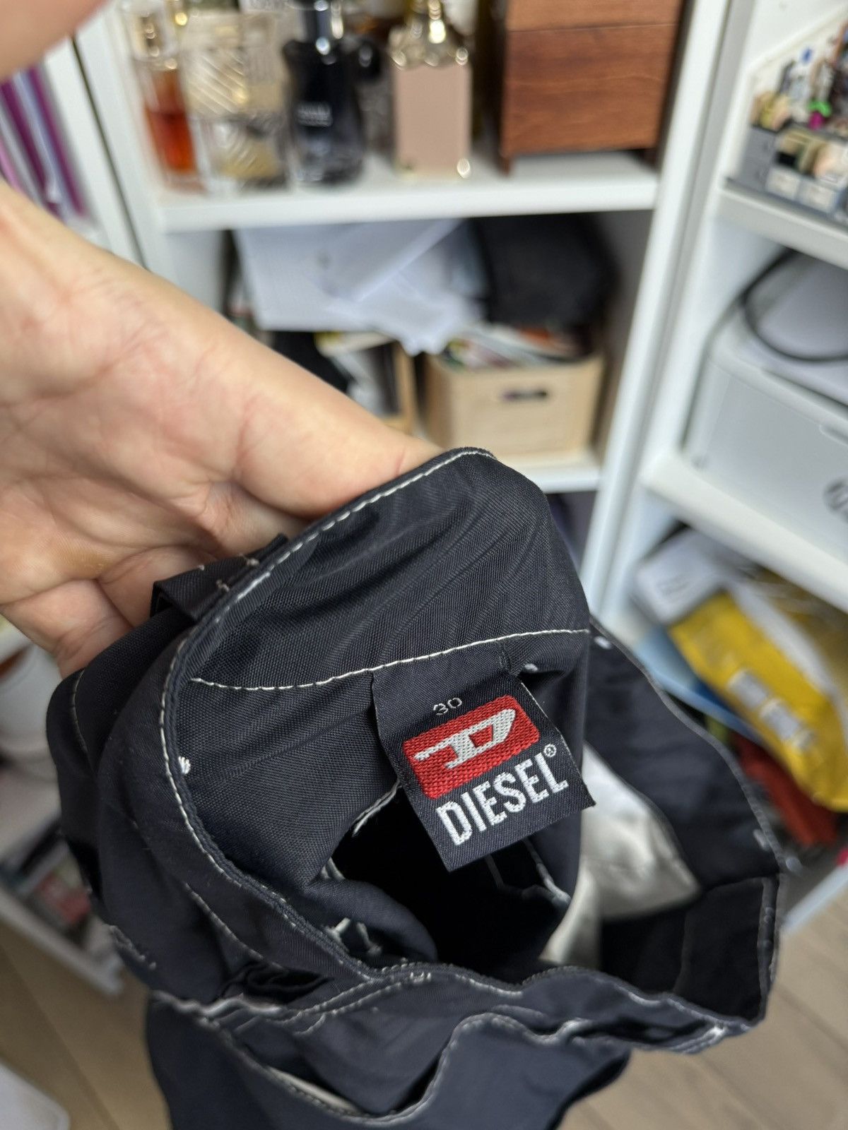 Diesel Vintage y2k Diesel technical baggy parachute 3/4 shorts 30 Size US 30 / EU 46 - 5 Thumbnail