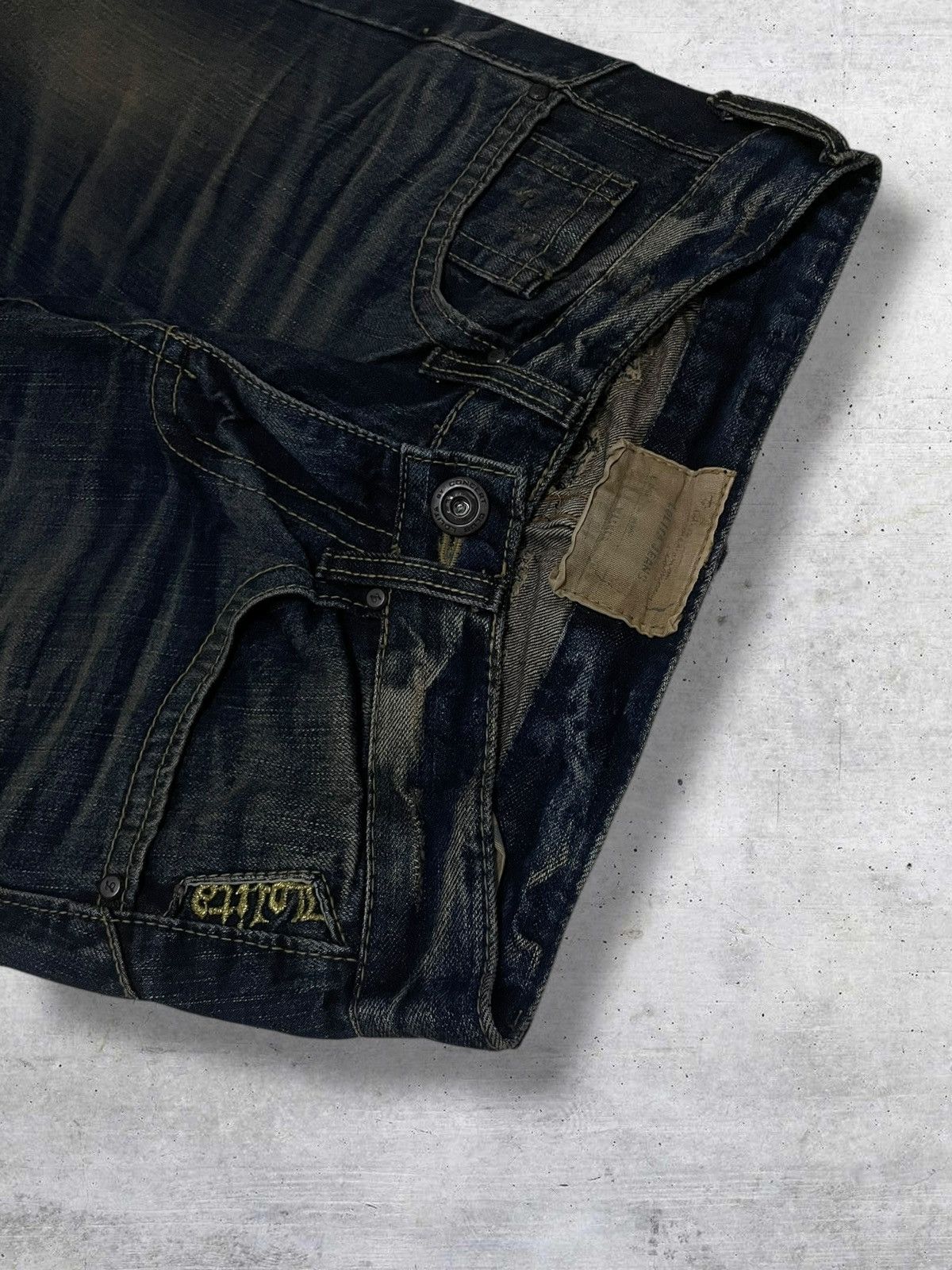 Tornado Mart 1990S LOLITA JAPAN DESIGNER SKULL ART MUDWASH ICONIC DENIM Size US 28 / EU 44 - 7 Thumbnail