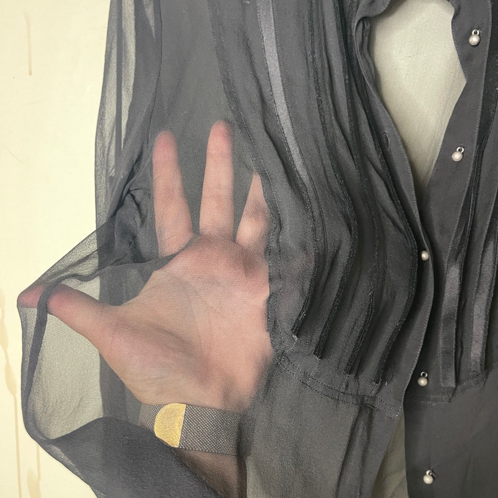 Bottega Veneta Bottega Veneta black 100% silk sheer button blouse 42 6 Size M / US 6-8 / IT 42-44 - 8 Thumbnail