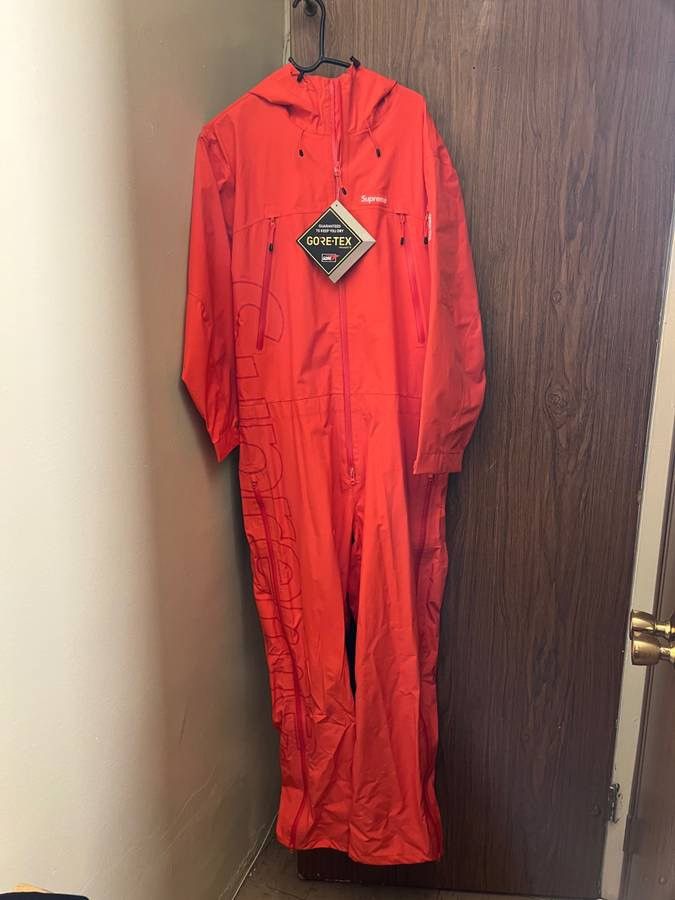 Supreme Supreme x Paclite Goretex suit Size US M / EU 48-50 / 2 - 1 Thumbnail