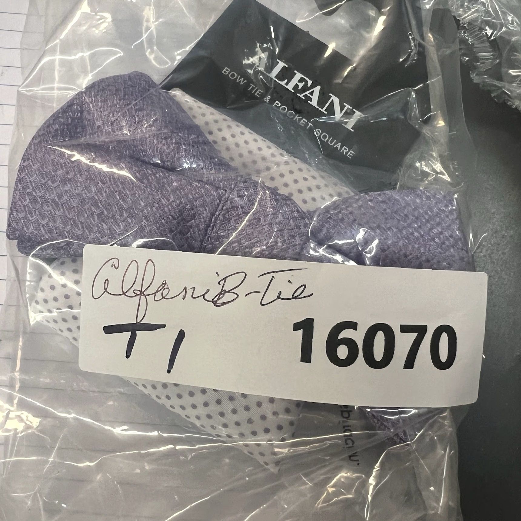 Alfani Alfani Men's Bow Tie & Solid Pocket Square Set NWT Purple Bow Tie Pocket Square 2 Piece One Size Mens Accessories Size ONE SIZE - 5 Thumbnail