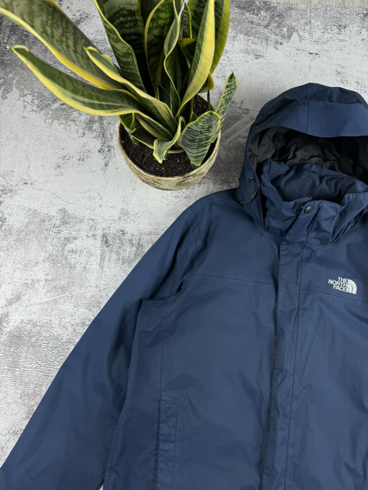 The North Face The North Face HyVent TNF Blue Light Jacket Winderbreaker Size US M / EU 48-50 / 2 - 4 Thumbnail