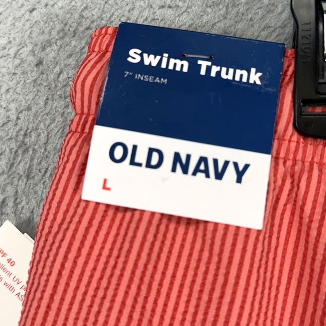 Old Navy VINTAGE? No. Old Navy Red Striped Board Shorts Mens Large - Lined Swim Trunks, Drawstring, Pockets, 8 Inseam, 37" Waist, NEW Size US 33 - 2 Thumbnail