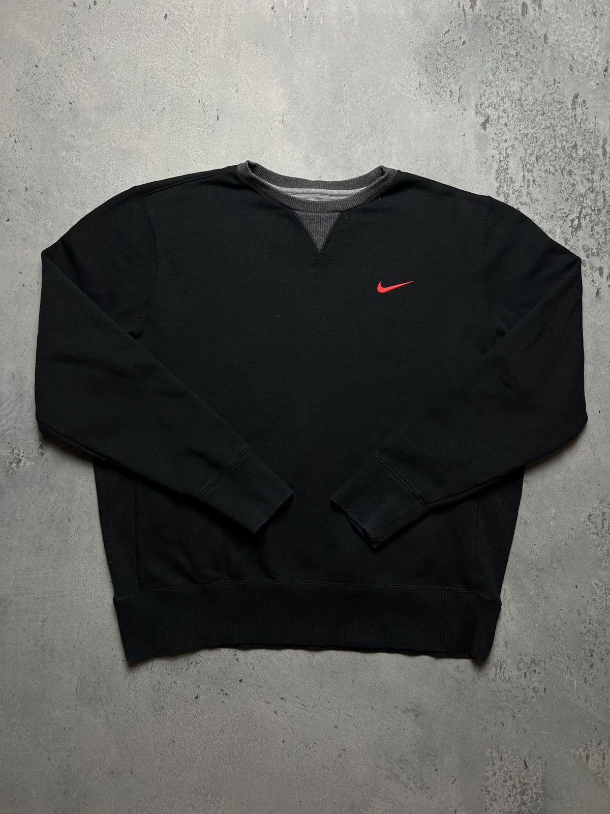 Nike Vintage Crewneck Nike boxy small swoosh y2k fits logo USA 🇺🇸 Size US XL / EU 56 / 4 - 2 Thumbnail