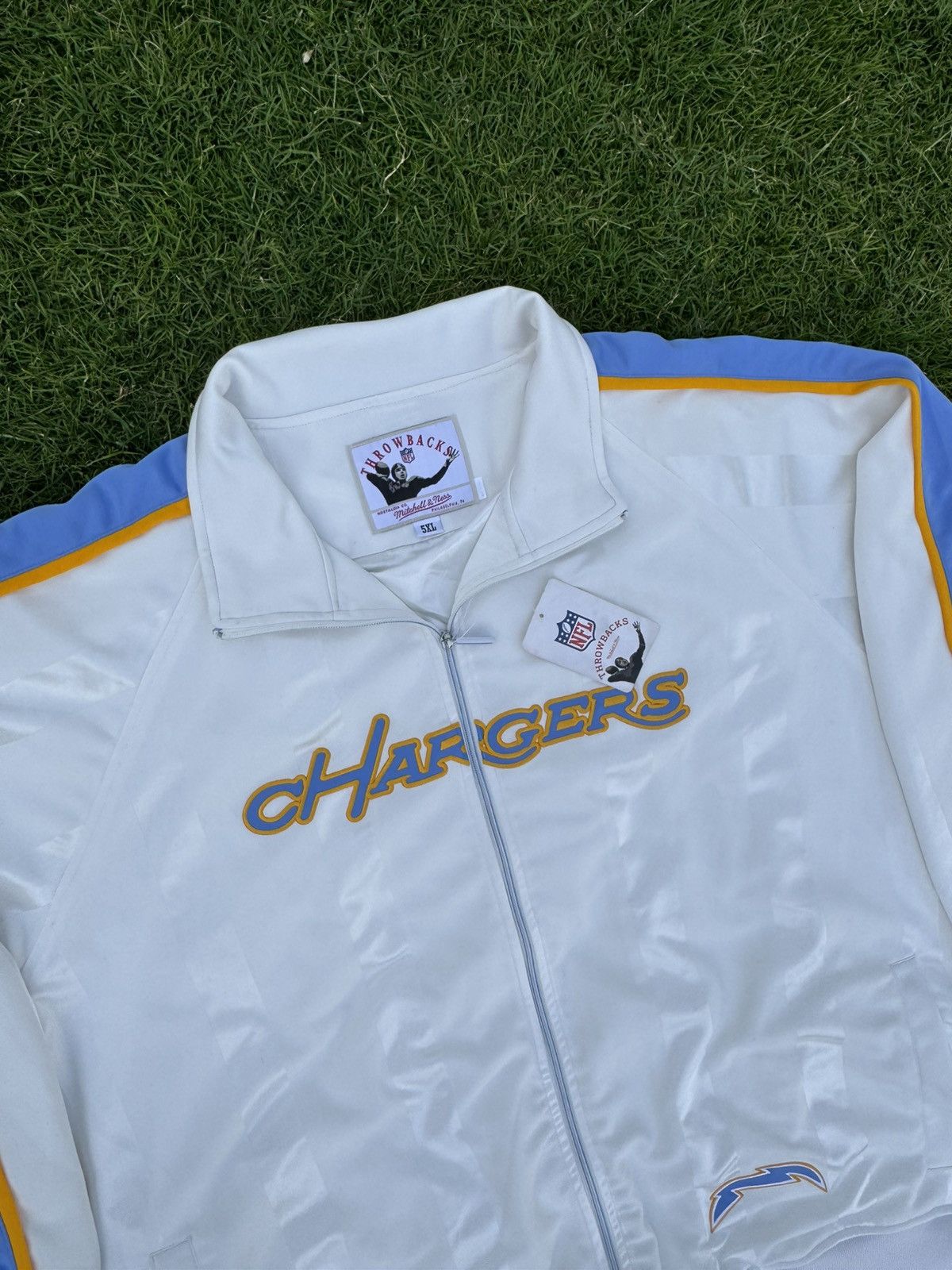 Mitchell & Ness Vintage Los Angeles Chargers Mitchell & Ness zip-up track Size US XXL / EU 58 / 5 - 6 Thumbnail