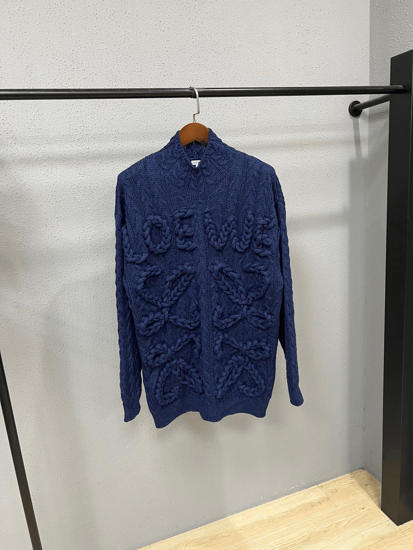 Loewe Loewe Knit Sweater l Men Size US L / EU 52-54 / 3 - 1 Thumbnail