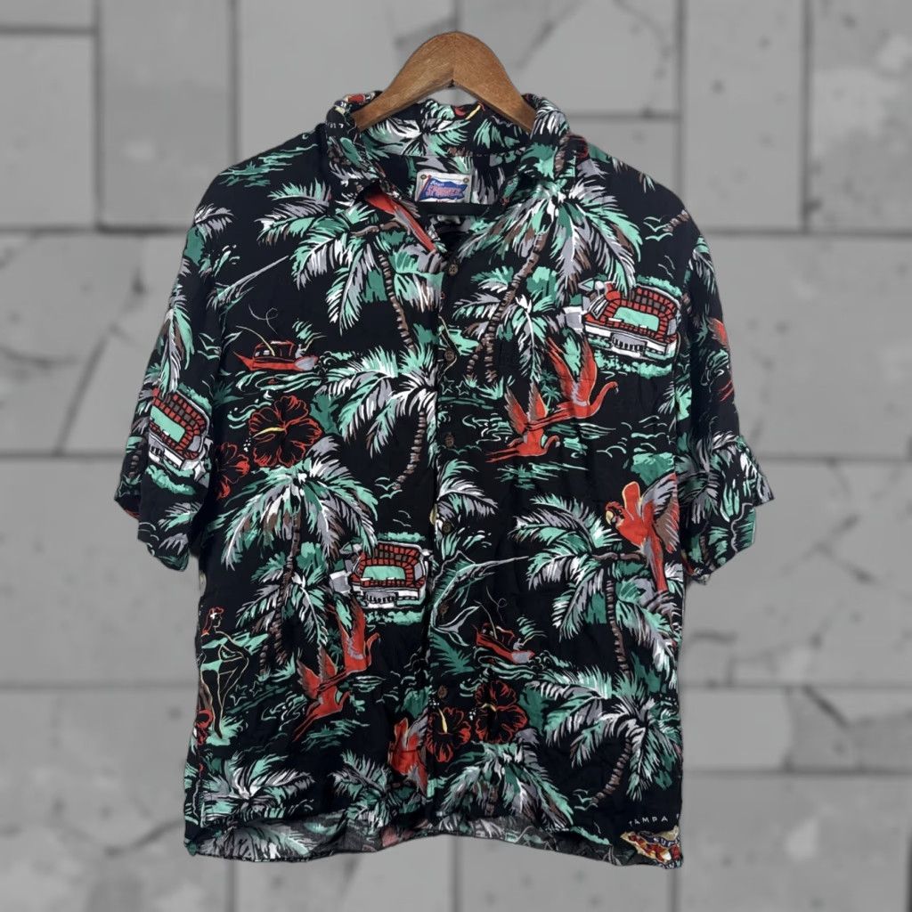Reyn Spooner Reyn Spooner NFL Hawaiian Shirt Mens M Rayon 100% Multicolor Short Sleeve Button-Up Size US M / EU 48-50 / 2 - 1 Thumbnail