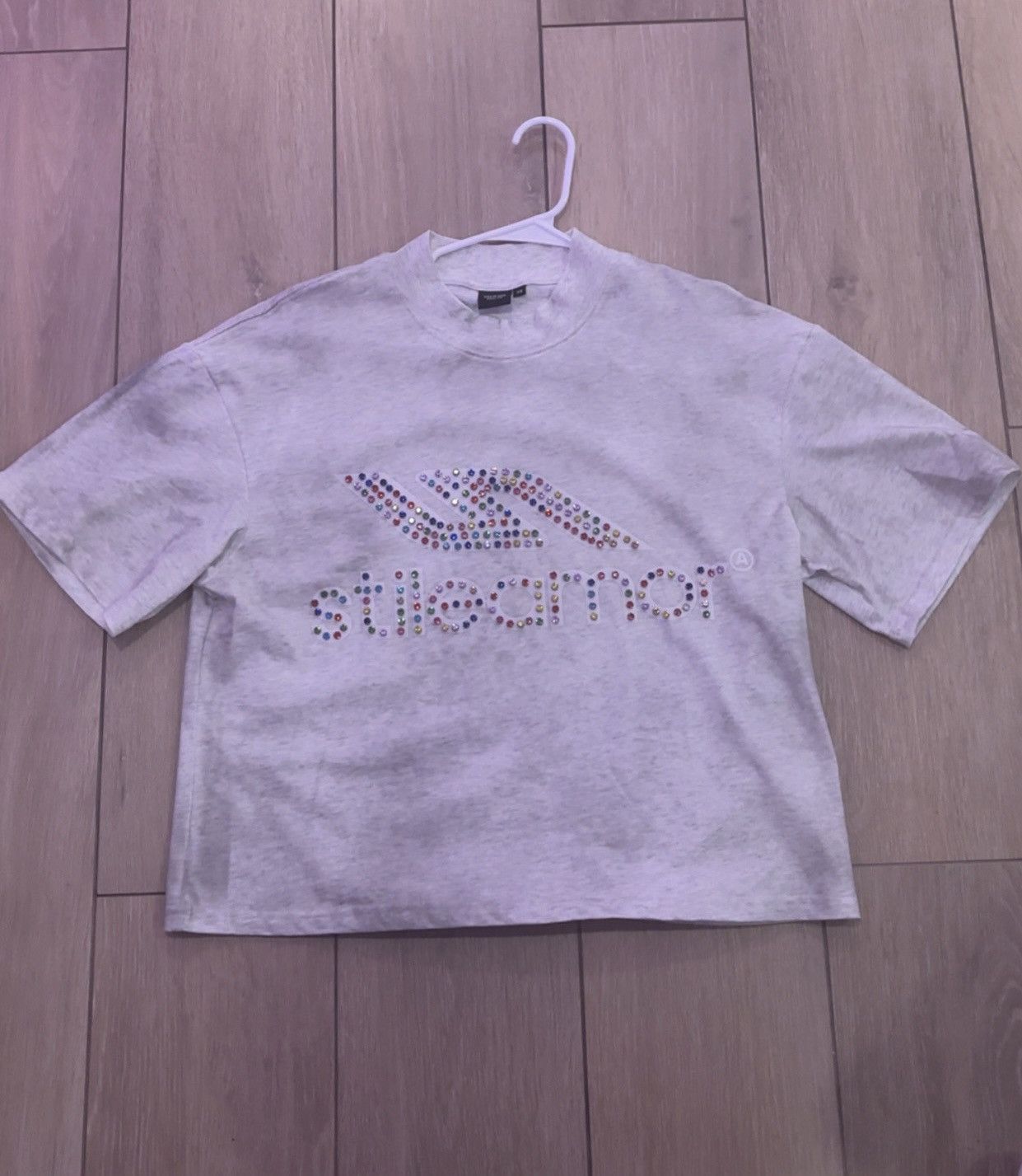 Stile De Amor GREY COLORATO RHINESTONE TEE