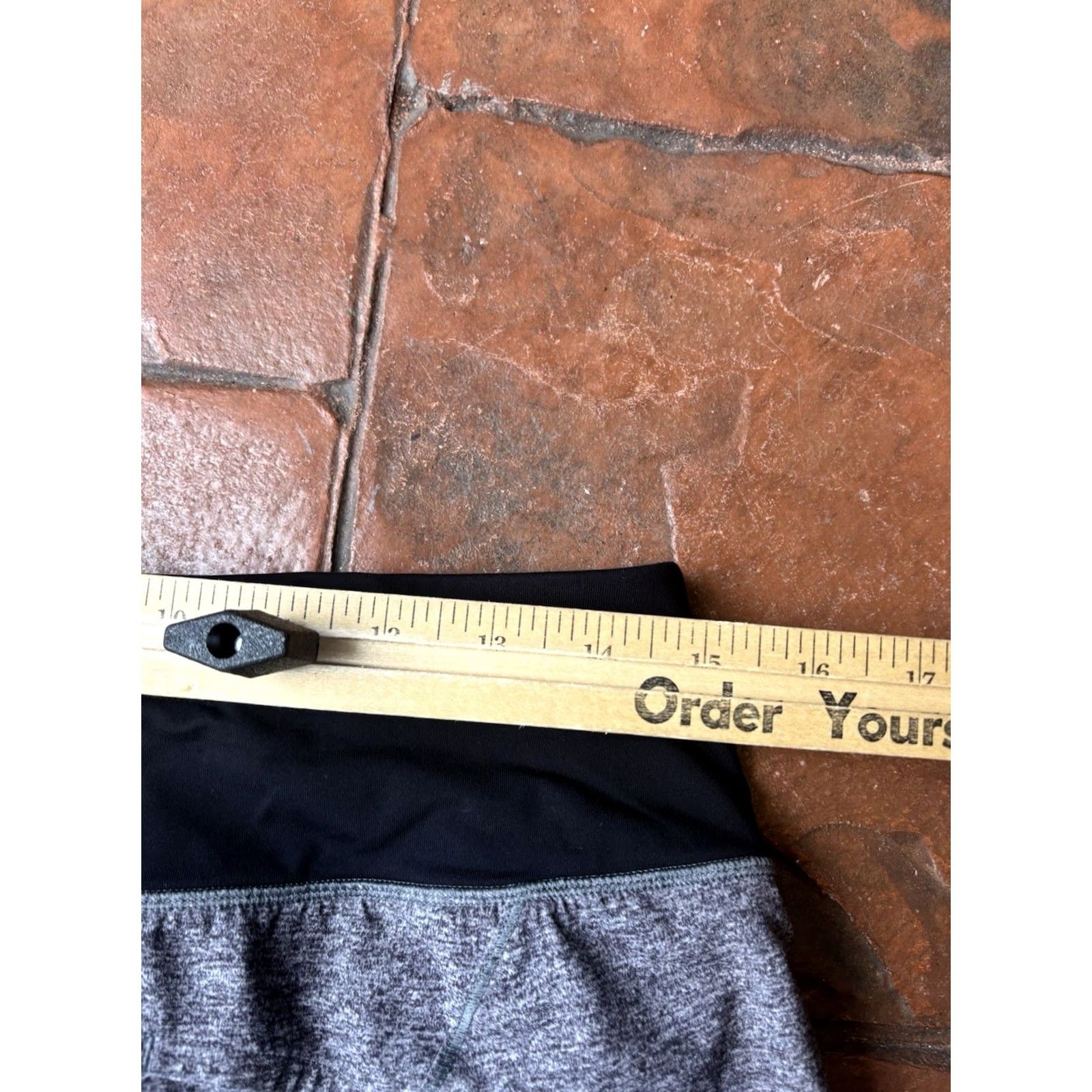 Lululemon Lululemon Speed Up Shorts Women’s 6 Gray Athletic Shorts, Drawstring, Lined, Pockets, Activewear, Regular Size 6, Gray, 6 Size 28" / US 6 / IT 42 - 4 Thumbnail