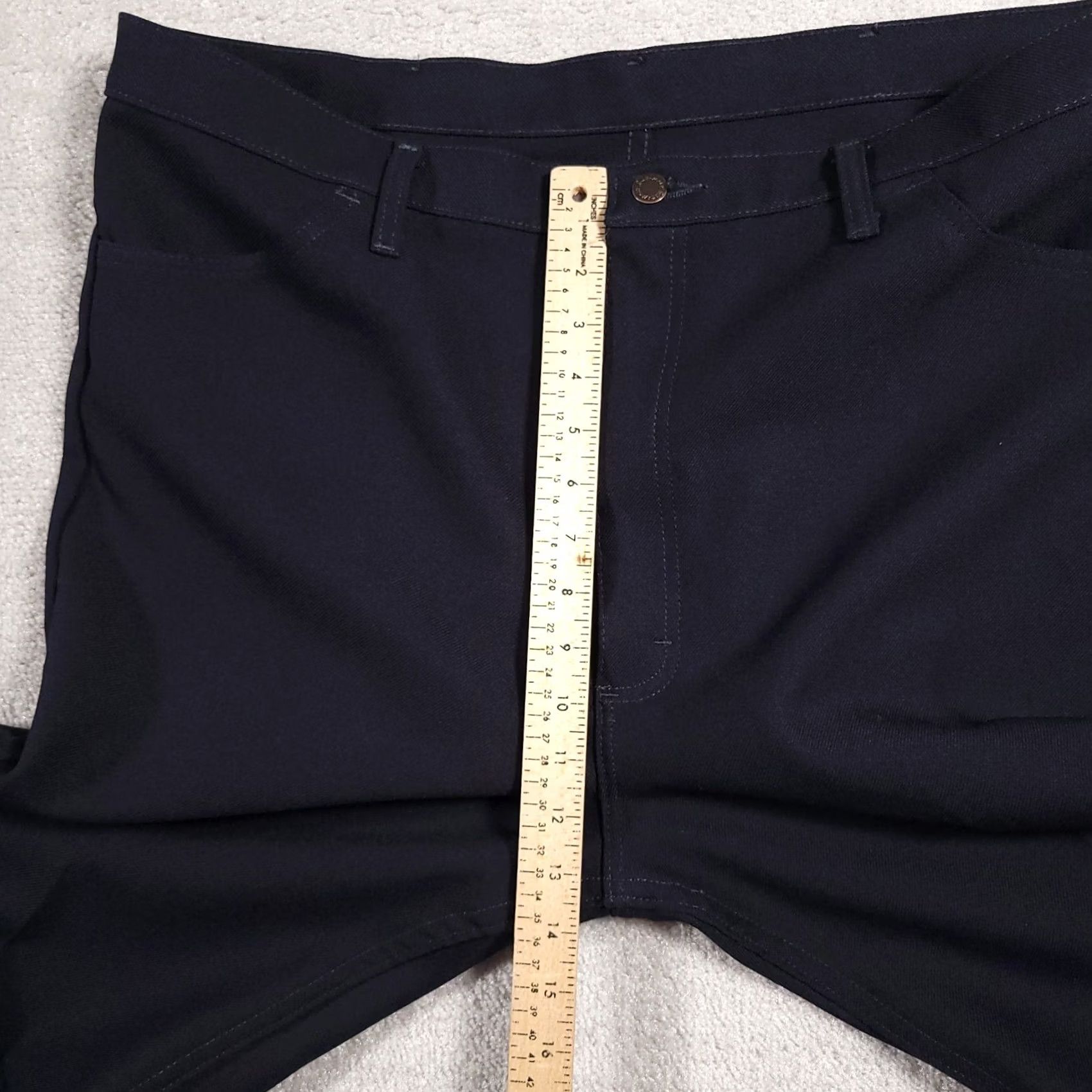 Wrangler VINTAGE Wrangler Pants Polyester Dress Slacks Mens 42X32 Navy Blue Straight Leg Shirt Jeans Pants Dress Pants Mens 42X32 Navy Blue Straight Leg Size US 41 - 7 Thumbnail