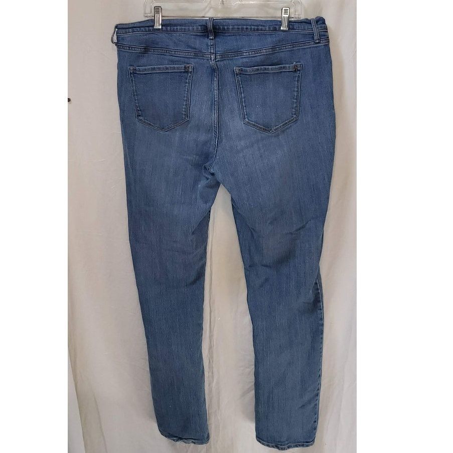 Old Navy Old Navy Curvy Straight Distressed Denim Jeans Long 16 Size 38" / US 16 / IT 52 - 2 Thumbnail
