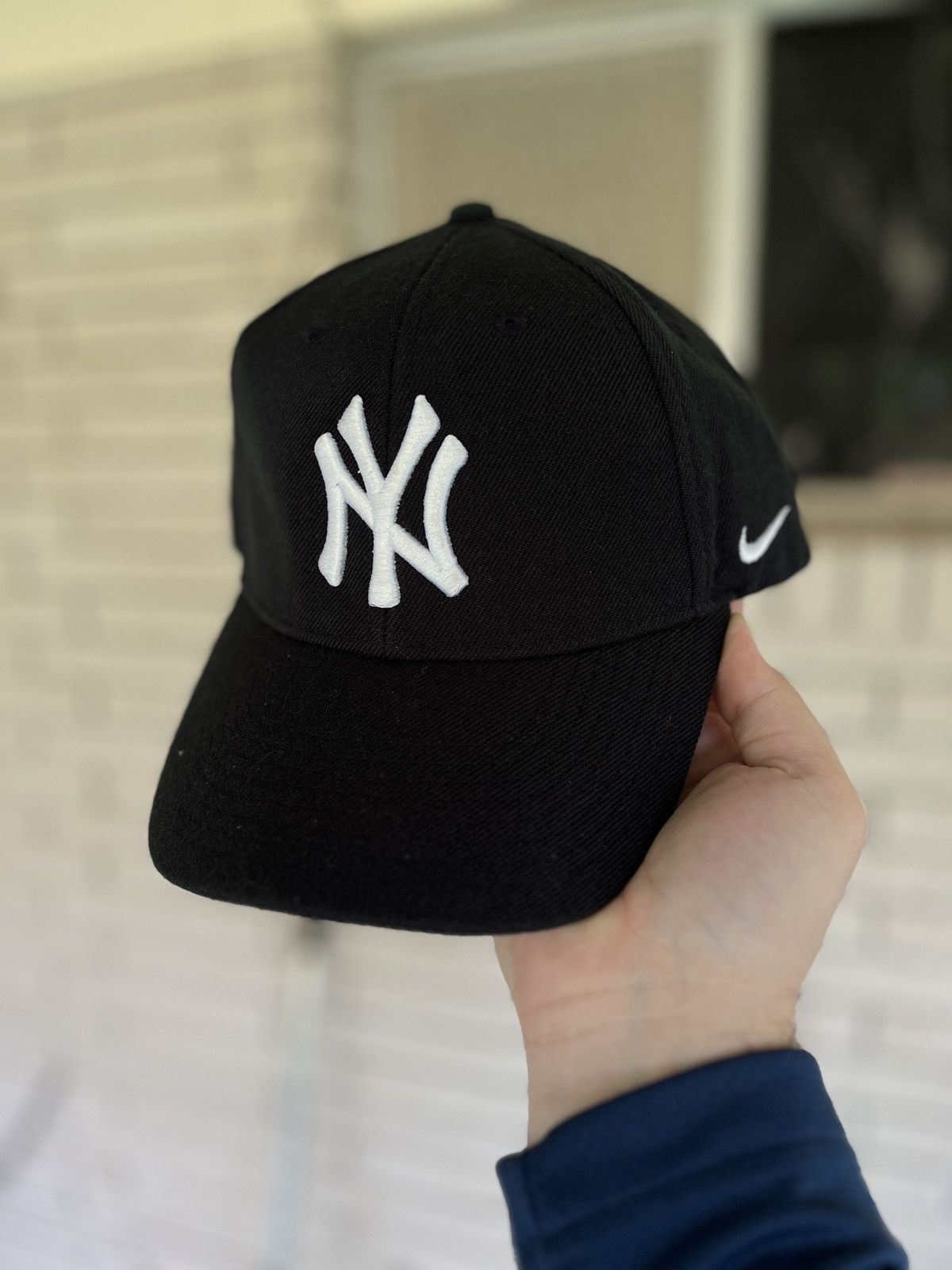 Sports Specialties Vintage Wool Nike New York Yankees MLB SnapBack Hat Size ONE SIZE - 1 Thumbnail