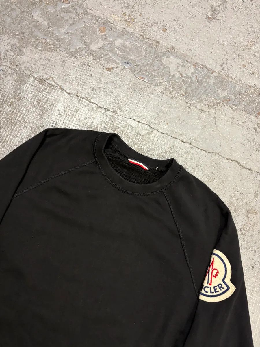 Moncler Moncler Black Logo Crewneck Sweater Size US M / EU 48-50 / 2 - 5 Thumbnail