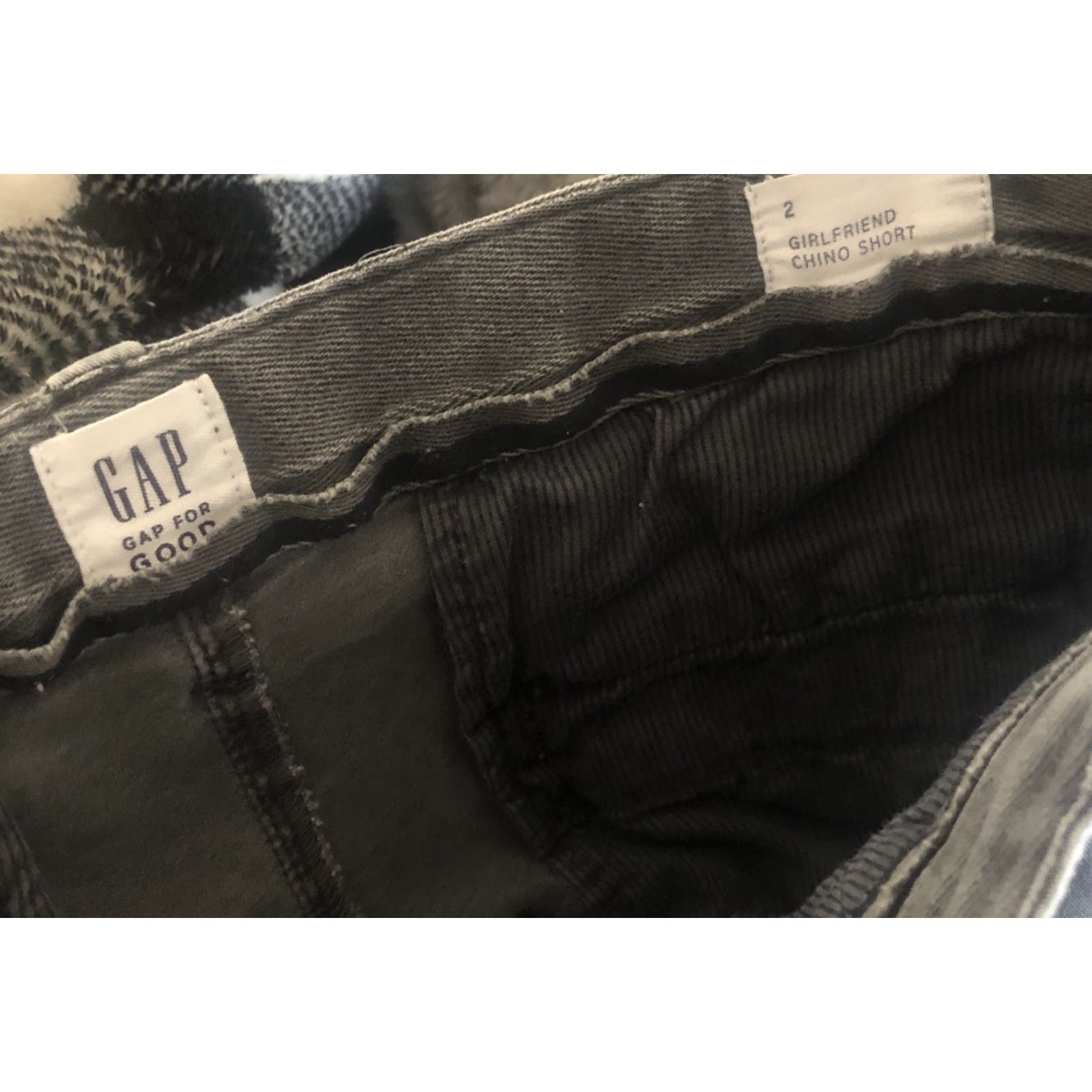 Gap GAP Women’s Girlfriend Chino Shorts Size 2 Gray Pockets Button Casual Walking Size 26" / US 2 / IT 38 - 4 Thumbnail