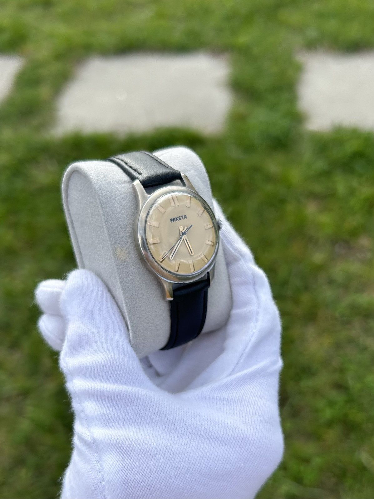 Vintage Vintage Watch Raketa Soviet USSR Mechanical Wristwatch 1950s Size ONE SIZE - 4 Thumbnail