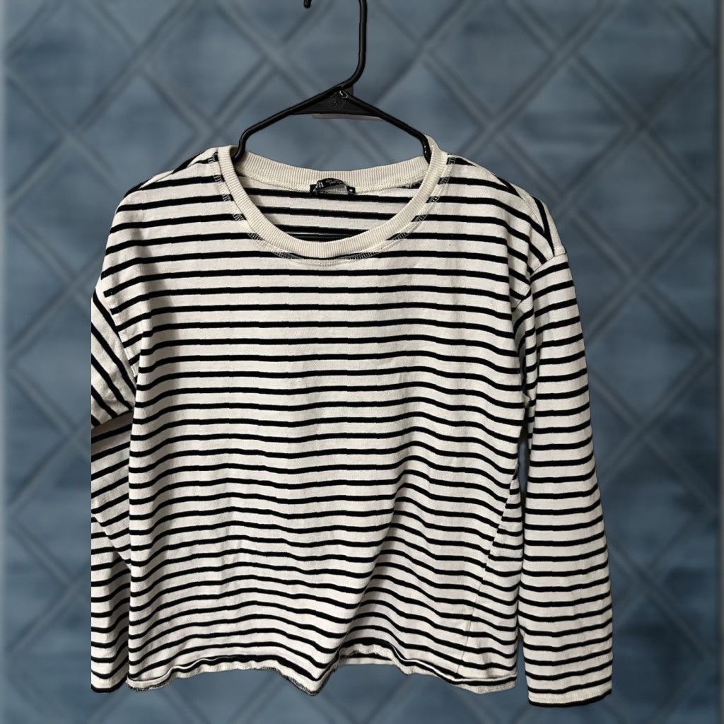 Zara VINTAGE Zara Striped Sweater Women Long Sleeve Puff Sleeve Black & White L Pullover 100% Cotton Womens Size L / US 10 / IT 46 - 1 Thumbnail