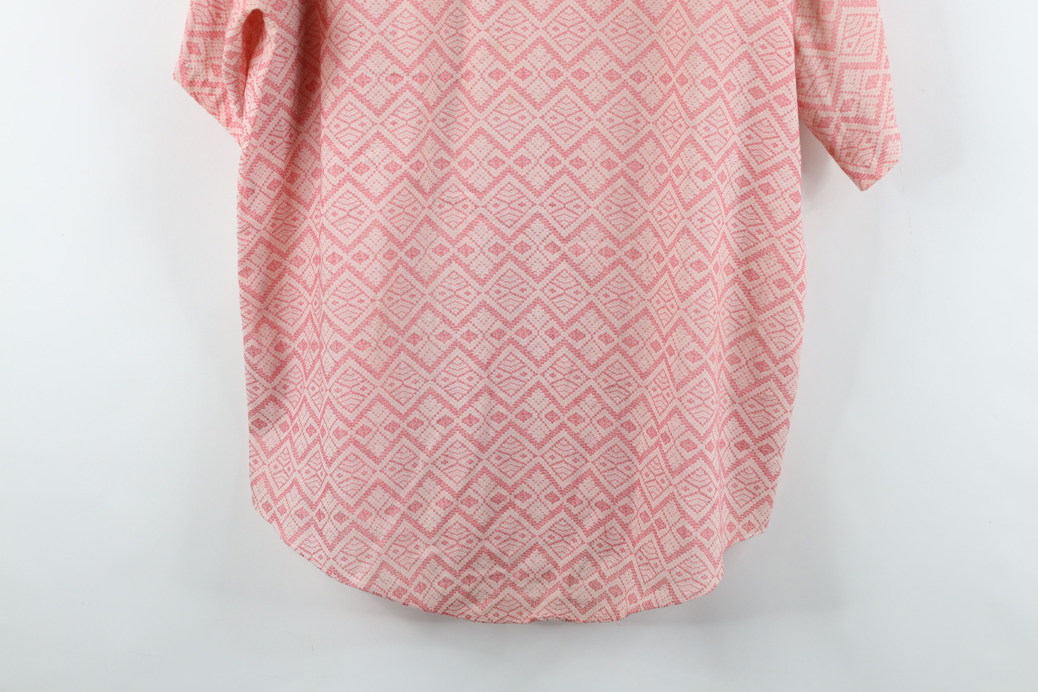 Vintage Vintage 60s Macys Geometric Collared Button Shirt Pink USA Size US XL / EU 56 / 4 - 15 Thumbnail