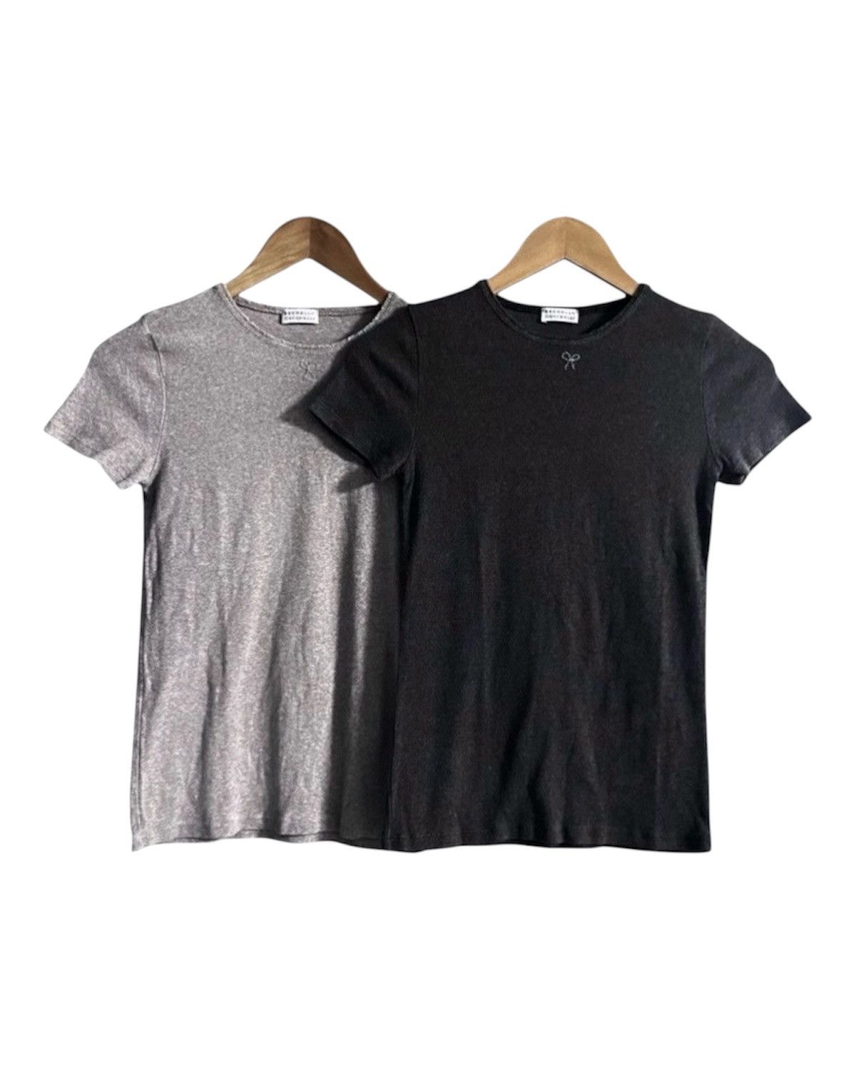 Brunello Cucinelli Set of 2 Women's Cucinelli Cotton T-shirts with Application Size S / US 4 / IT 40 - 1 Thumbnail