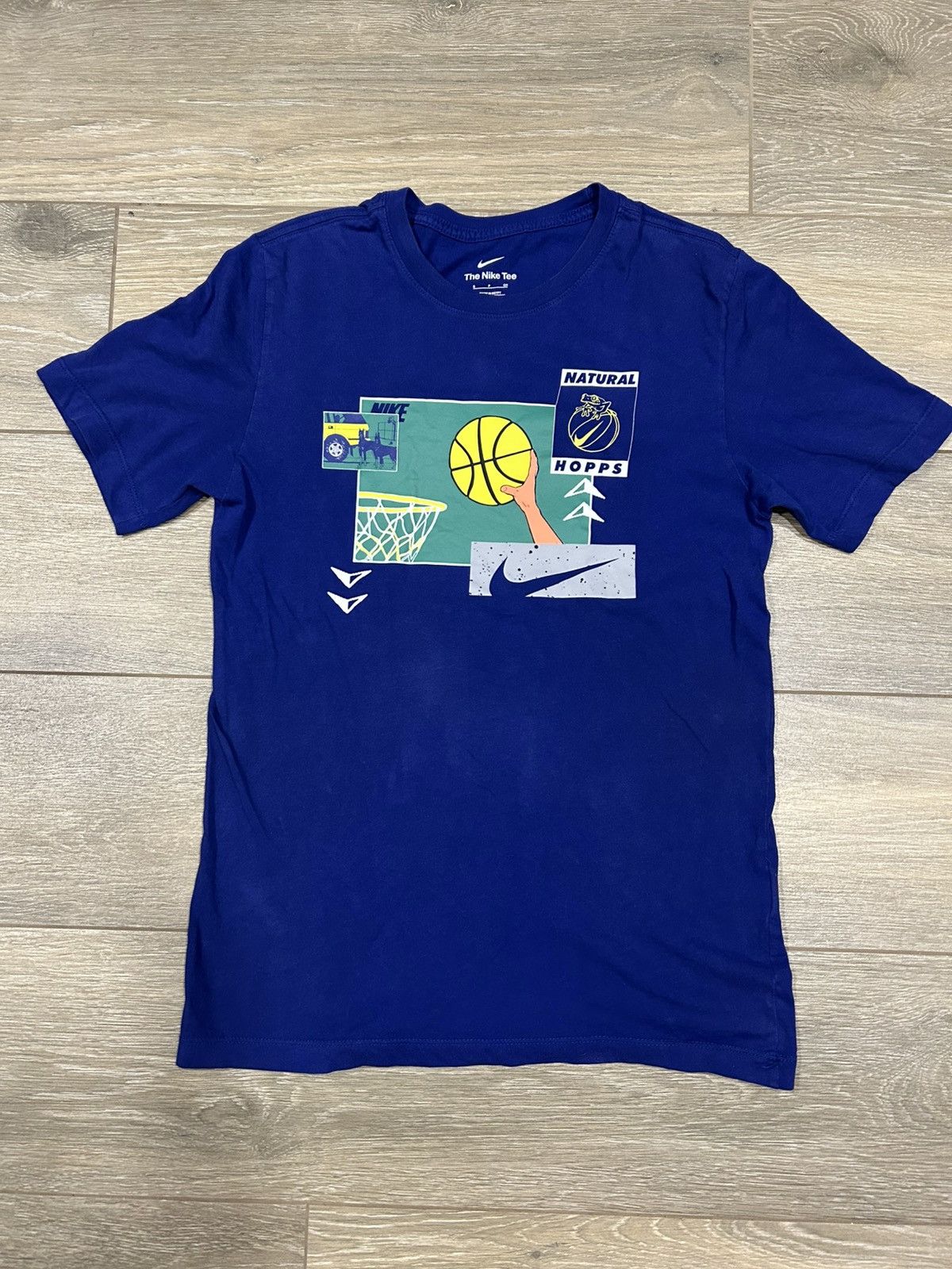 Nike The Nike Tee Size S Size US S / EU 44-46 / 1 - 1 Thumbnail
