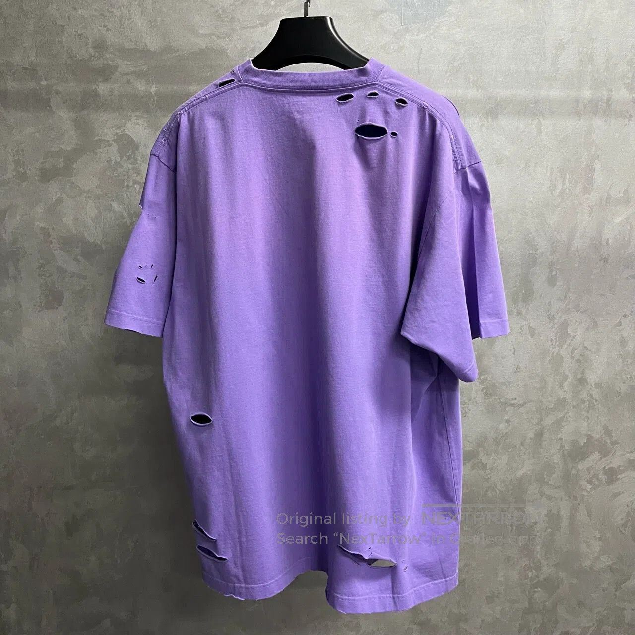 Balenciaga Balenciaga Short-sleeved shirt with a lavender purple prin Size US XS / EU 42 / 0 - 5 Thumbnail