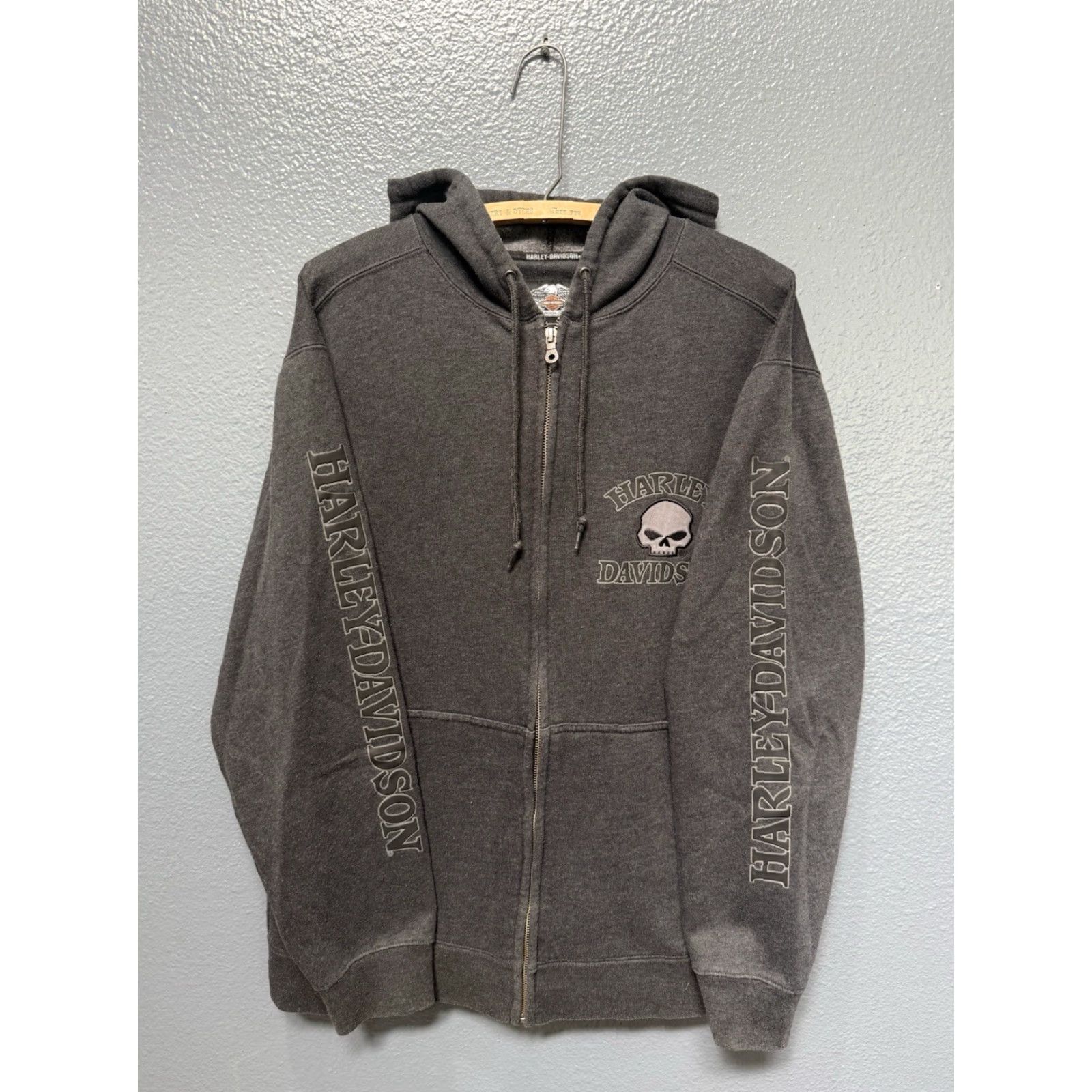 Harley Davidson Harley-Davidson Hoodie Gray Embroidered Skull M Medium Pullover Mens Shirt Size US M / EU 48-50 / 2 - 5 Thumbnail