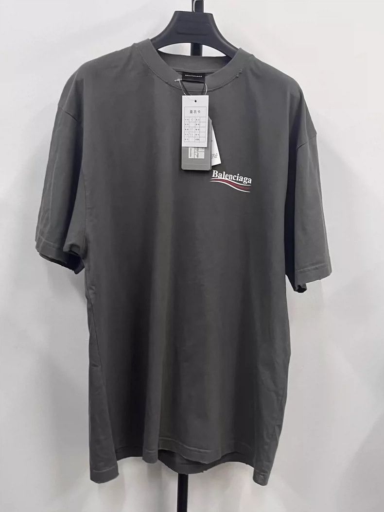 Balenciaga Balenciaga Letter Logo Print Crew Neck Short Sleeve T-Shir Size US S / EU 44-46 / 1 - 1 Thumbnail