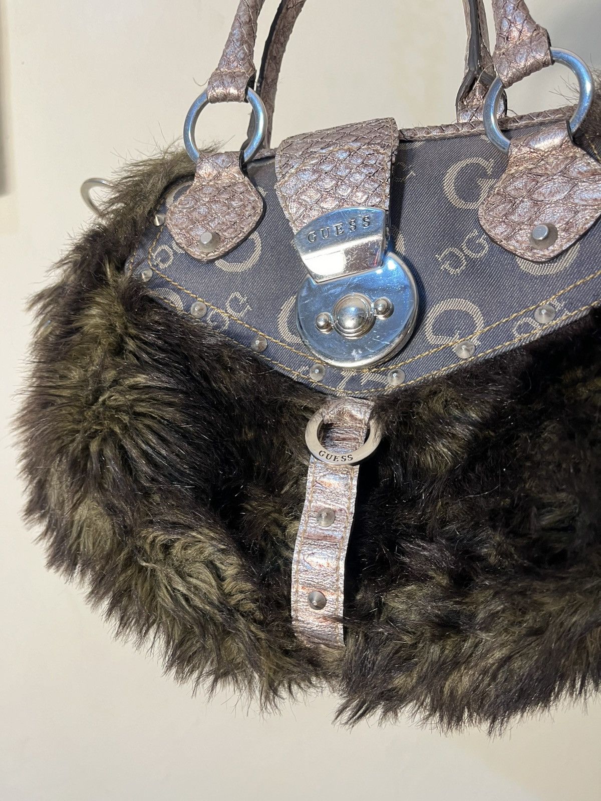 Guess Vtg GUESS fur handle bag Size ONE SIZE - 9 Thumbnail