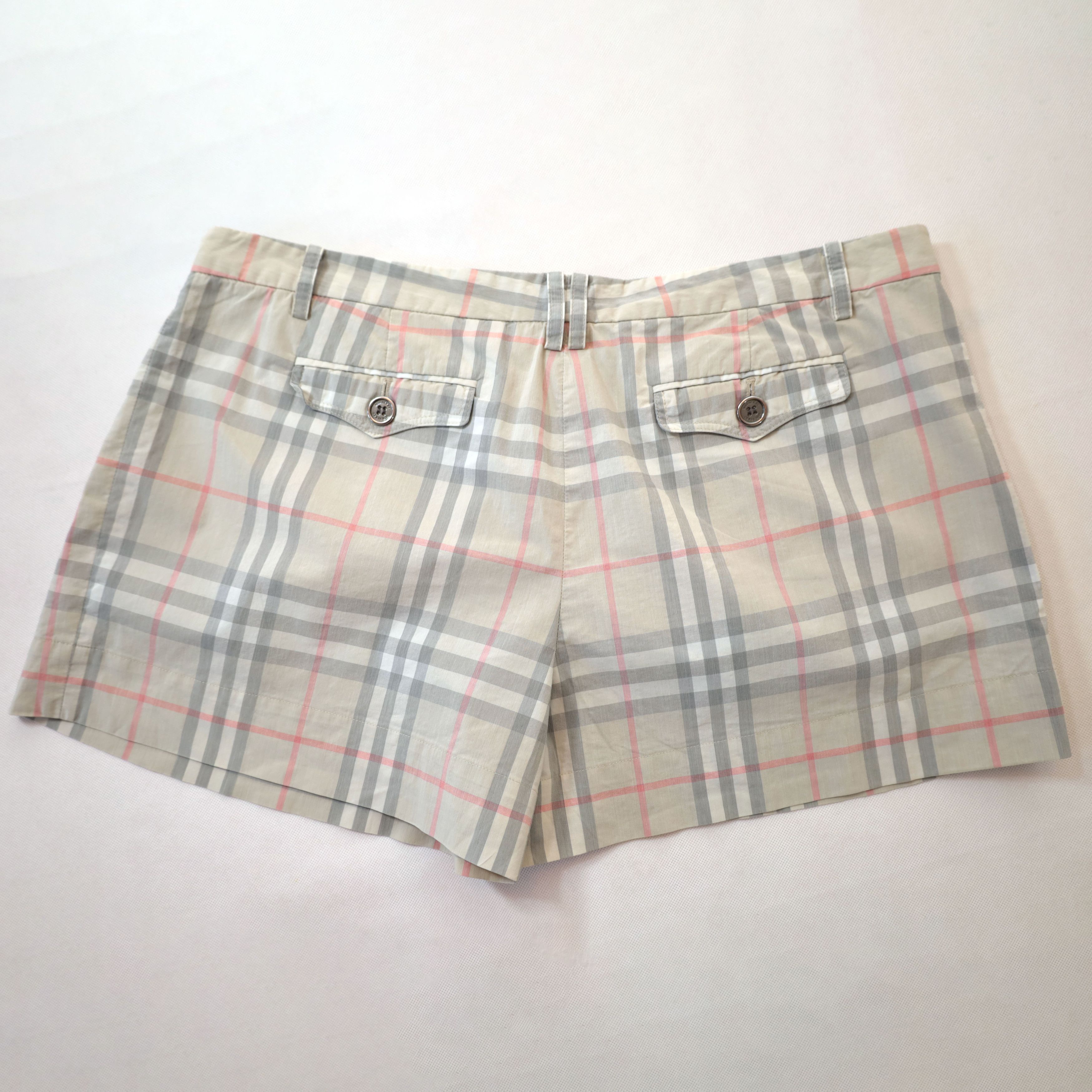 Burberry Burberry Shorts Women Beach 46/US12 Short Mini Pleated Size 34" / US 12 / IT 48 - 3 Thumbnail