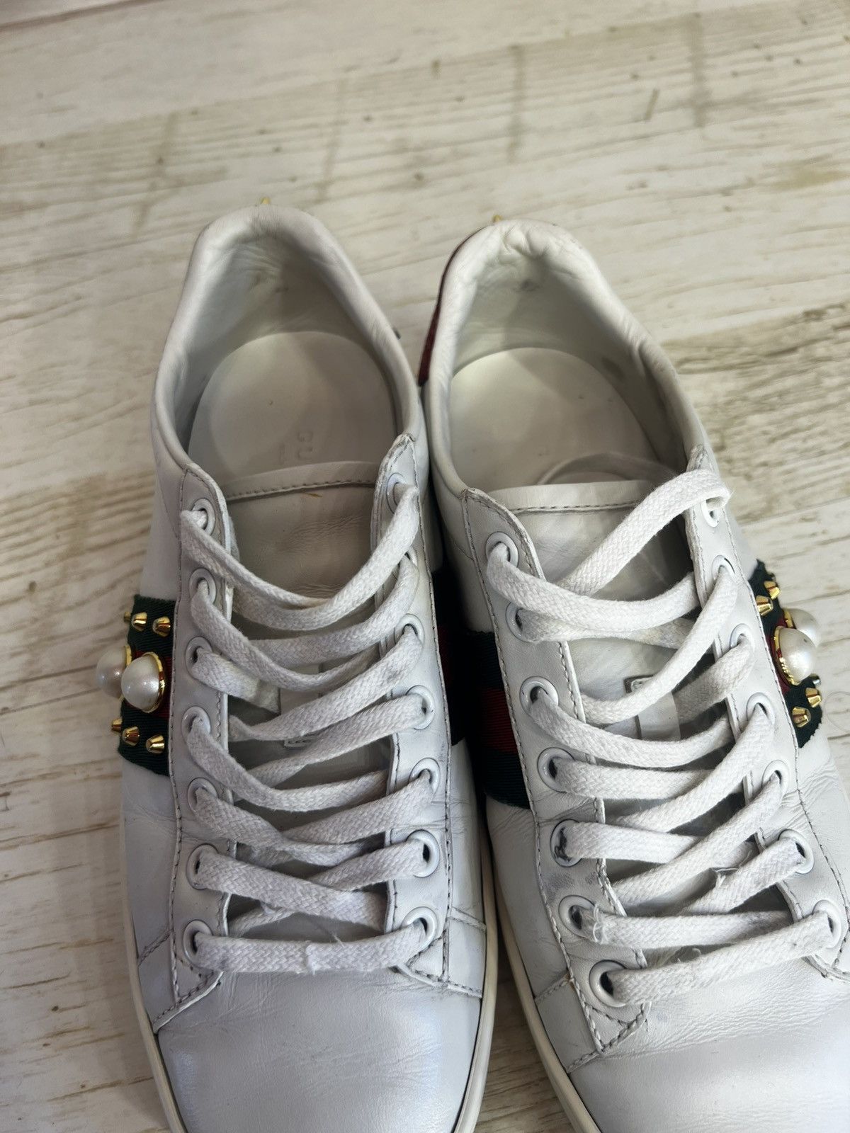 Gucci Gucci Ace Pearl Studded Leather Sneakers Size 35.5 Size US 8 / IT 38 - 5 Thumbnail