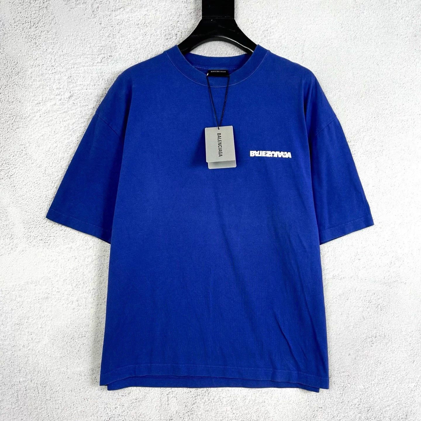 Balenciaga Balenciaga SS23 Inverted Logo Crewneck Short Tee M Size US M / EU 48-50 / 2 - 1 Thumbnail