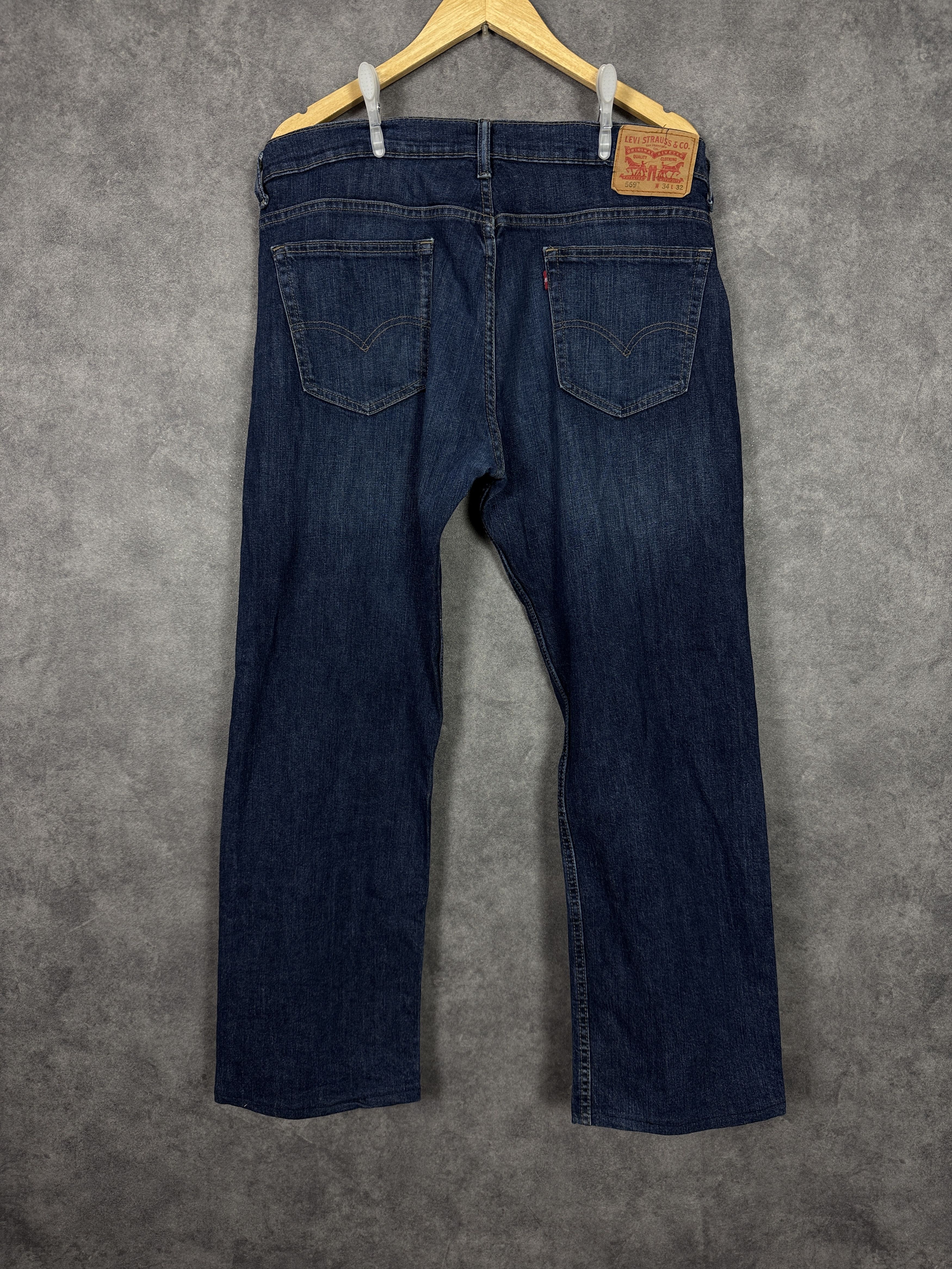 Levi's Levi’s 569 classic jeans denim navy blue button fly wide leg Size US 34 / EU 50 - 1 Thumbnail